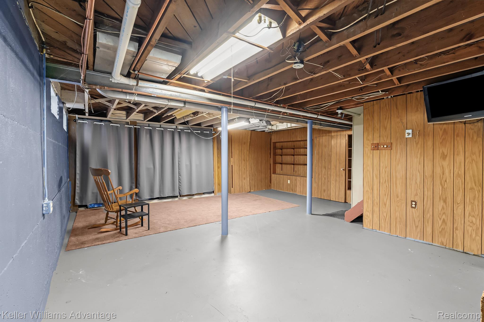 576 DESOTO Avenue