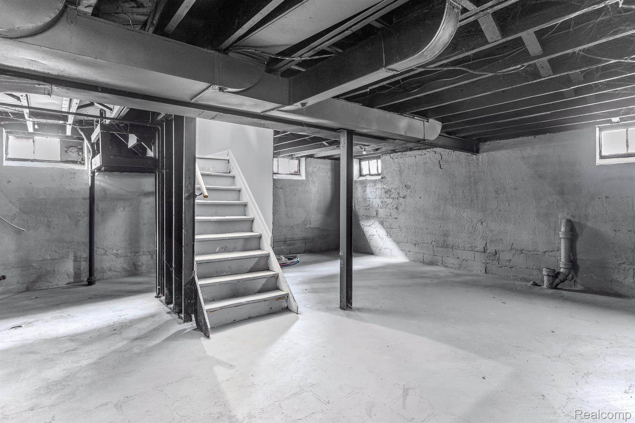 14311 KILBOURNE Street