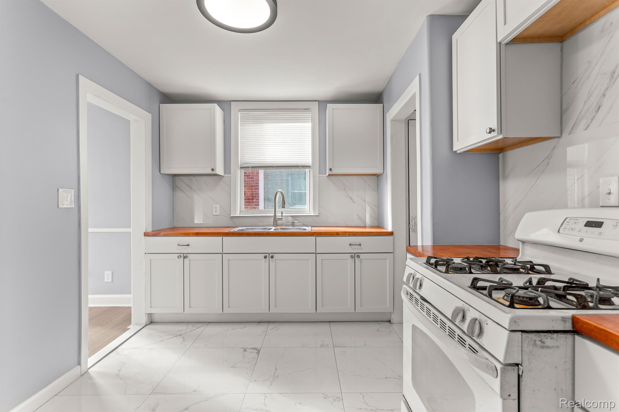 14311 KILBOURNE Street