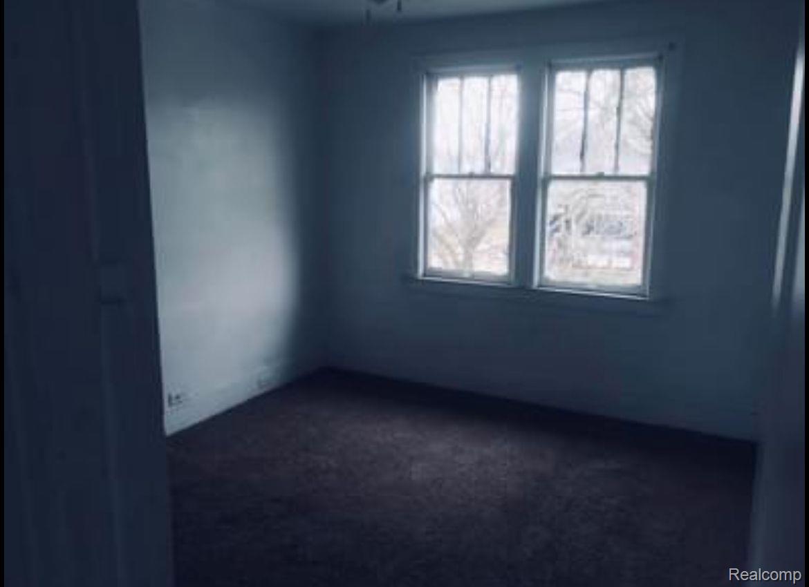 5236 S CLARENDON Street