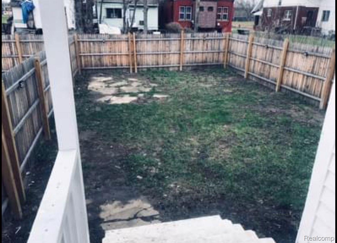 5236 S CLARENDON Street