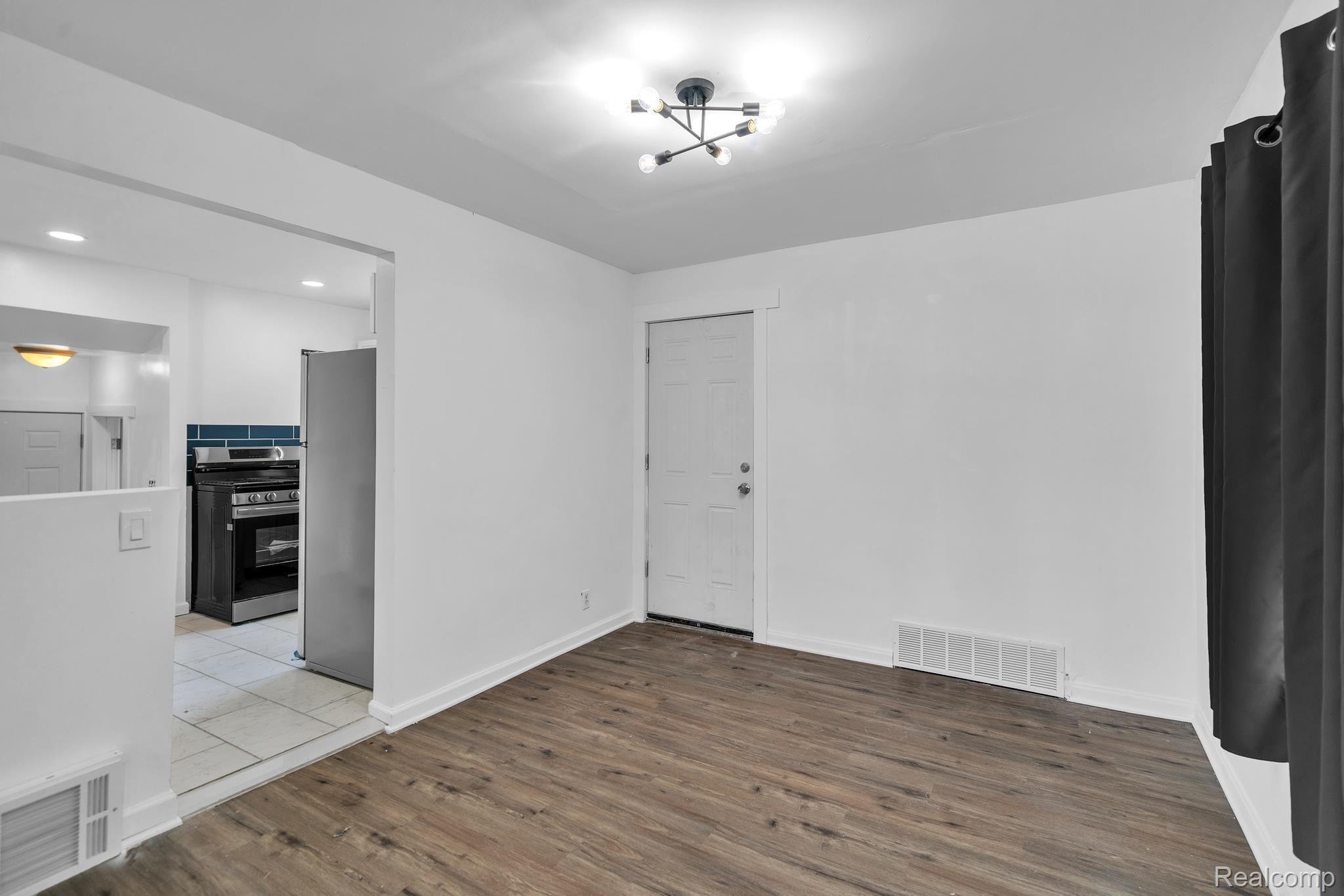 3211 EWALD Circle