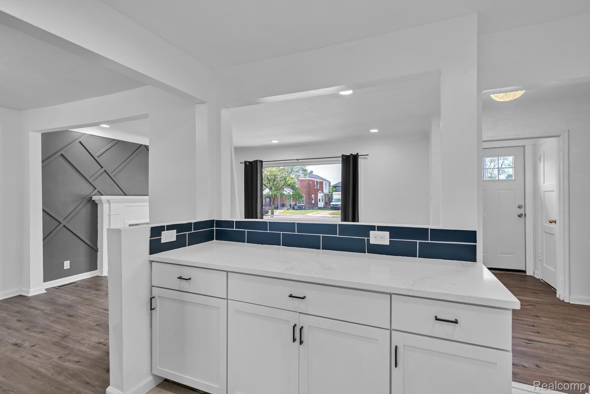 3211 EWALD Circle