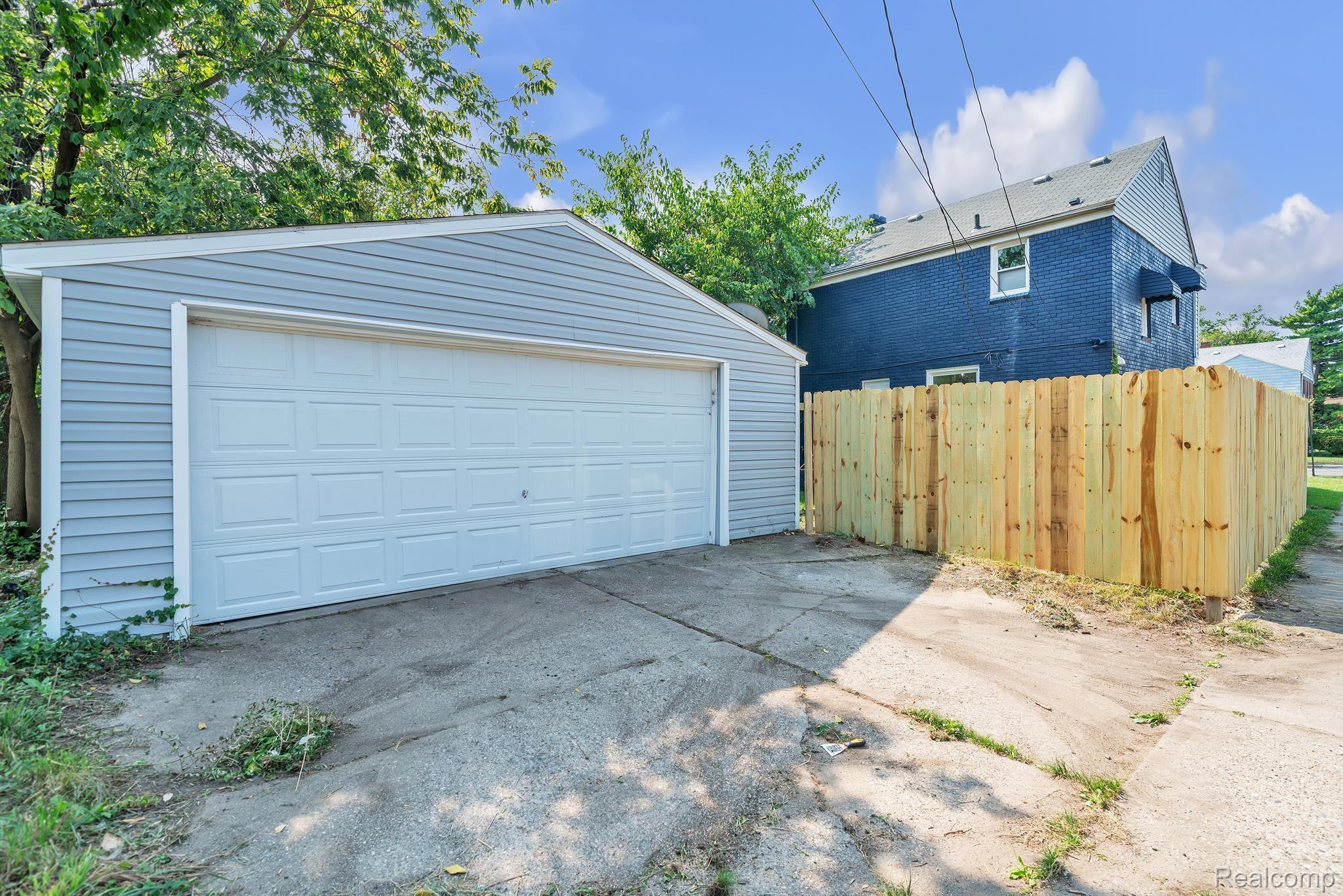 3211 EWALD Circle