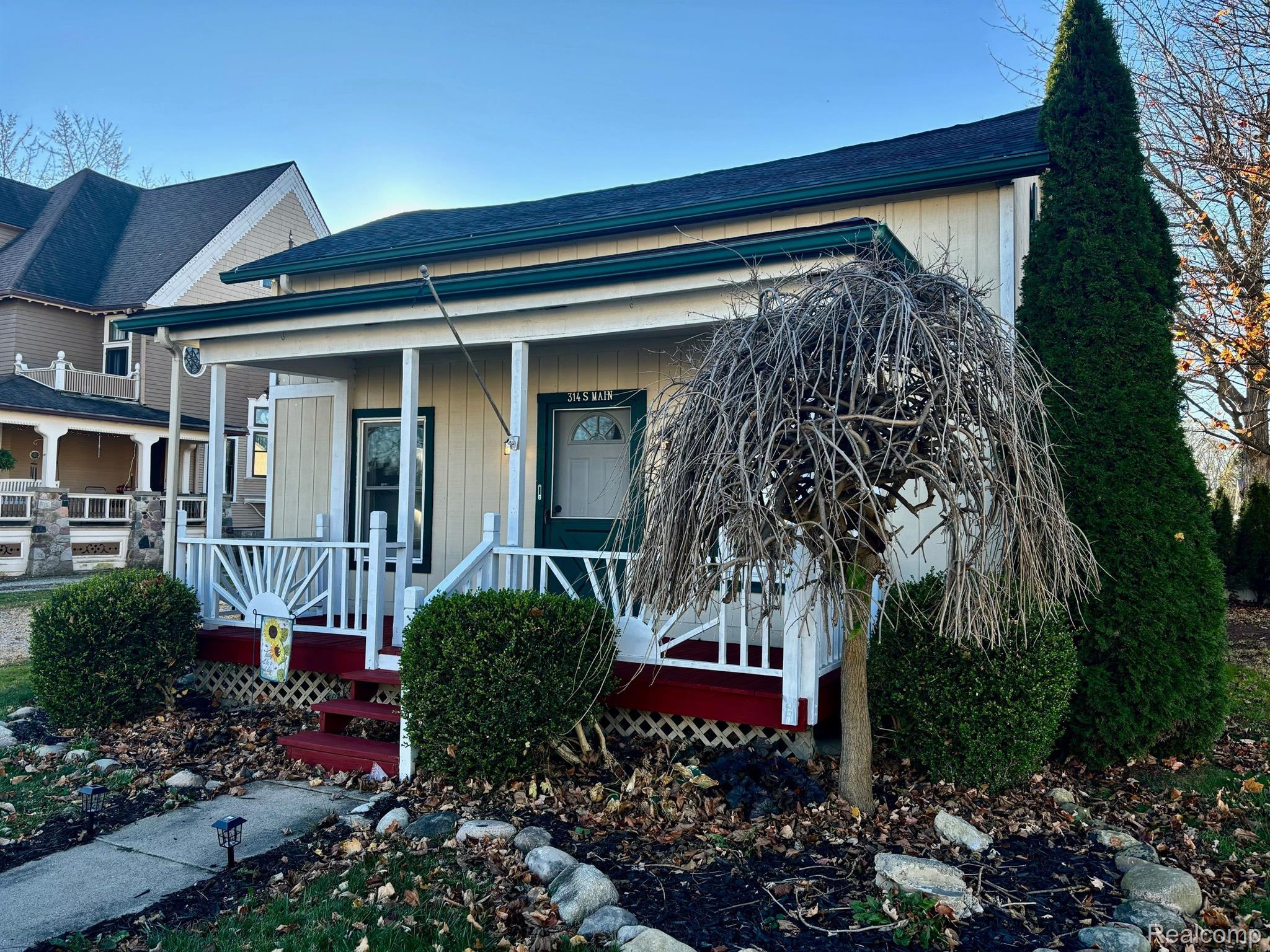 314 S MAIN Street