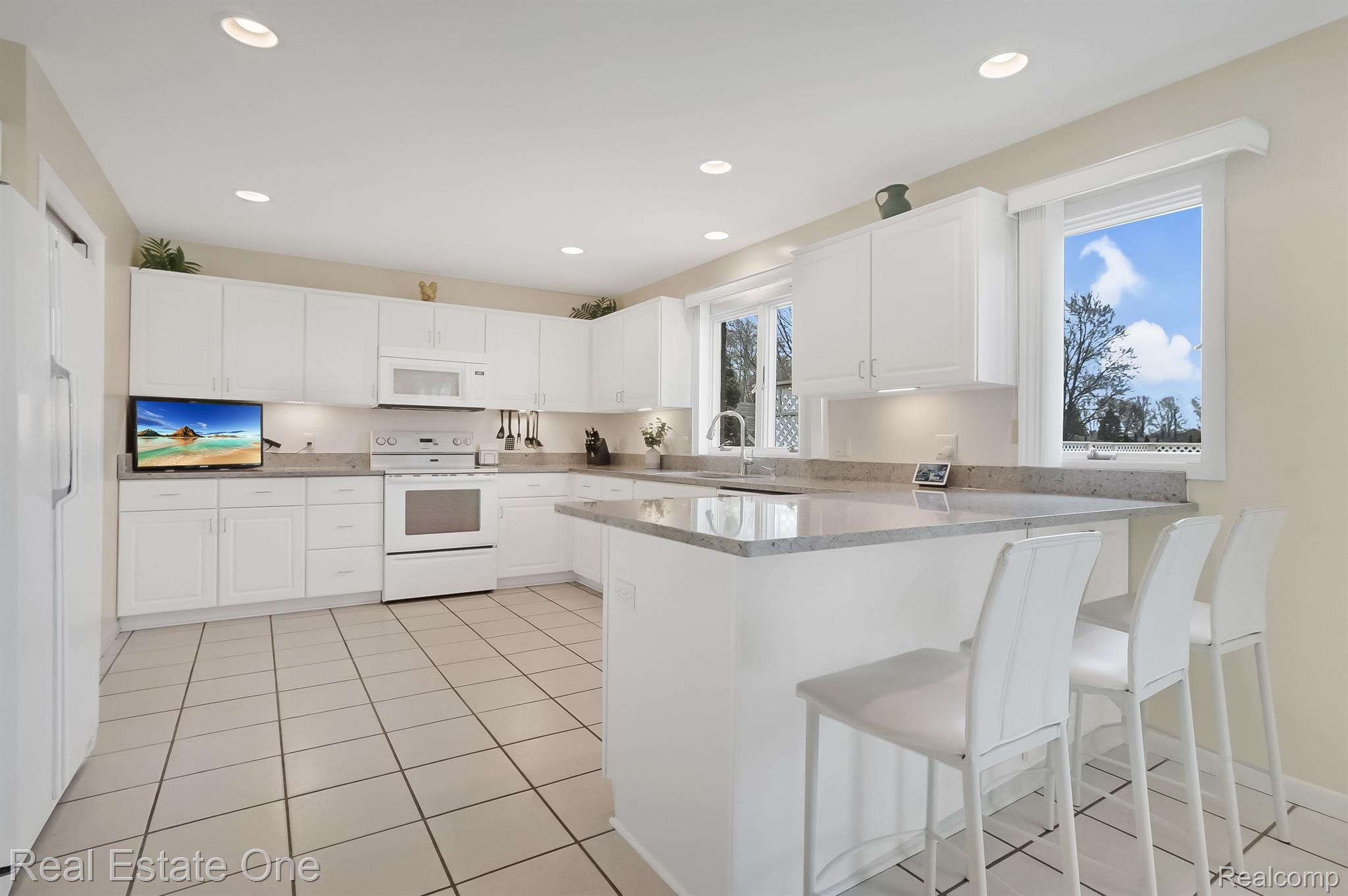 18114 TERESA Drive