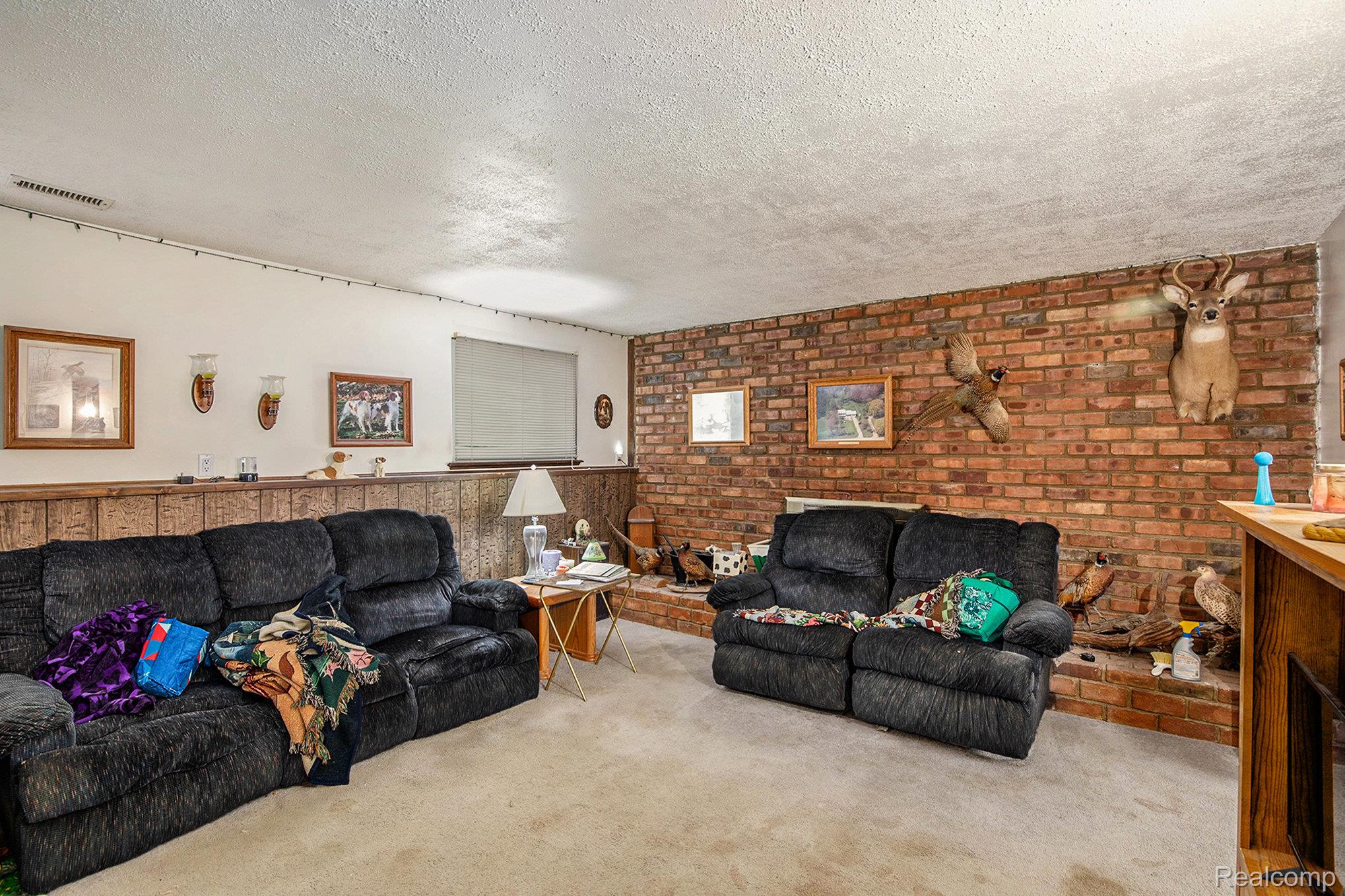 1225 Tonda Drive