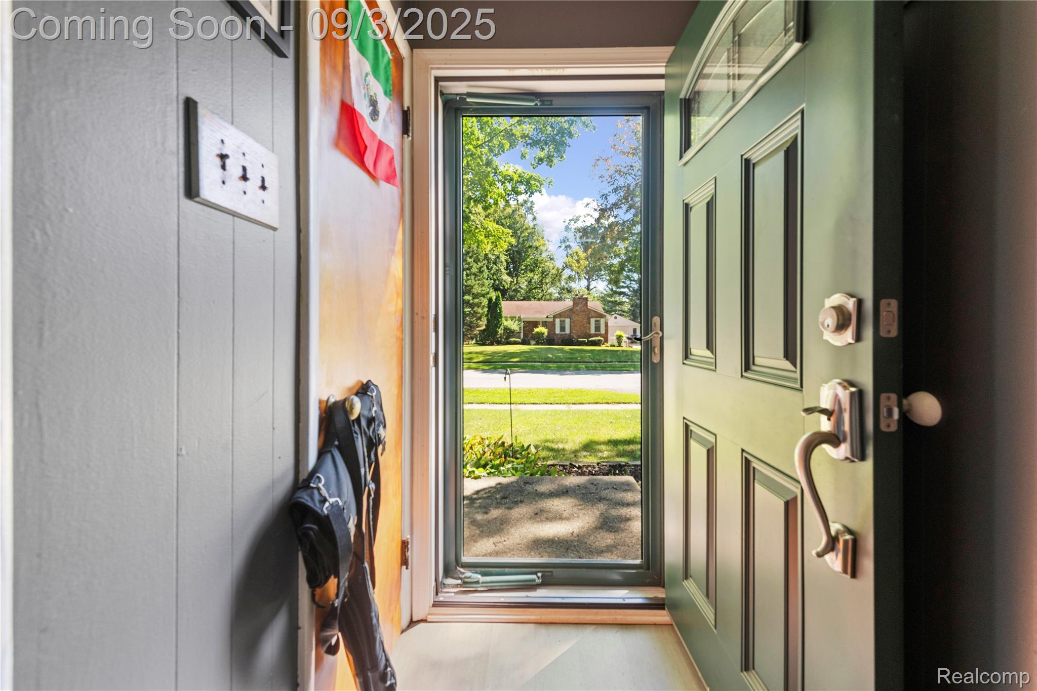 16635 Macarthur
