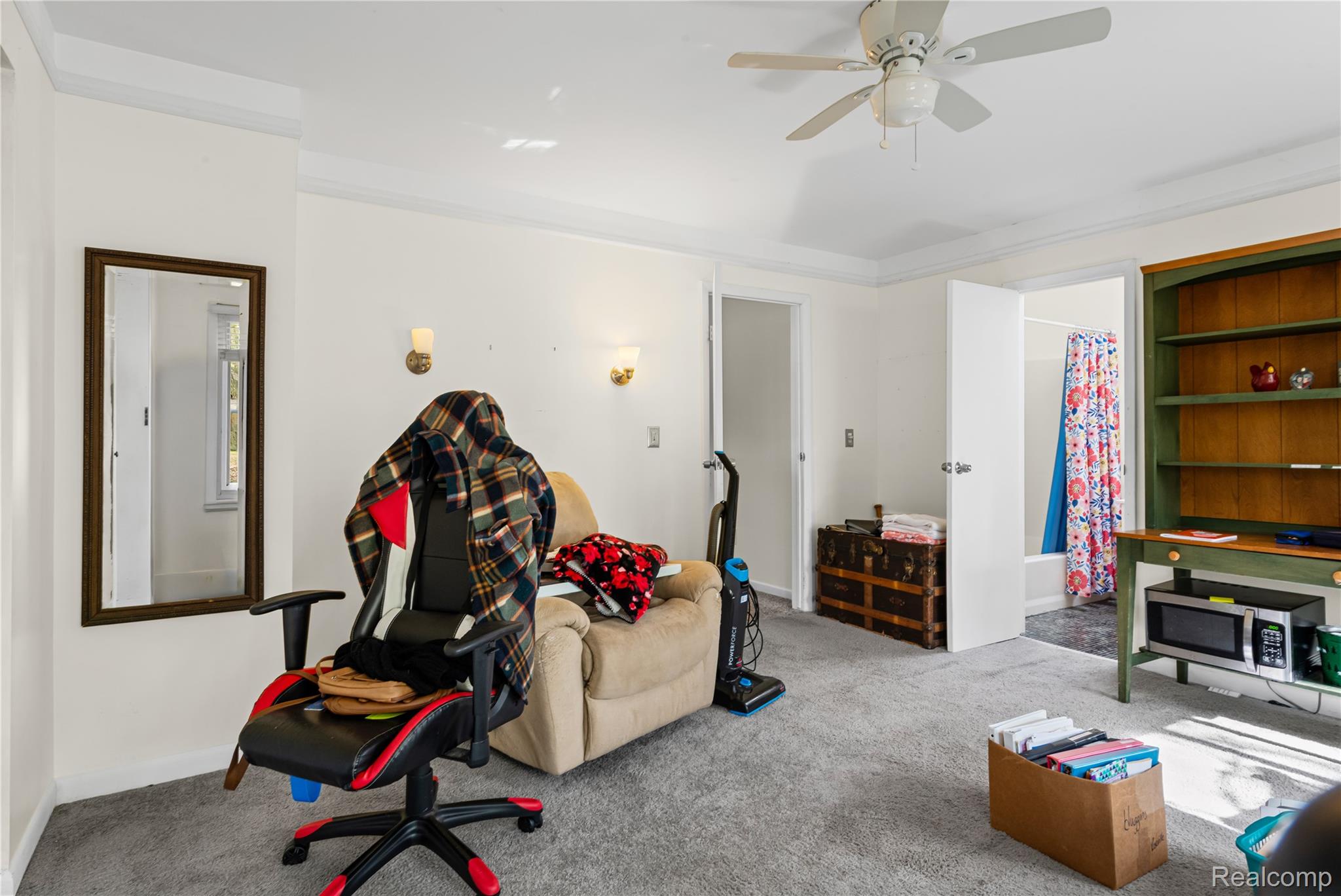 40209 Oak Tree