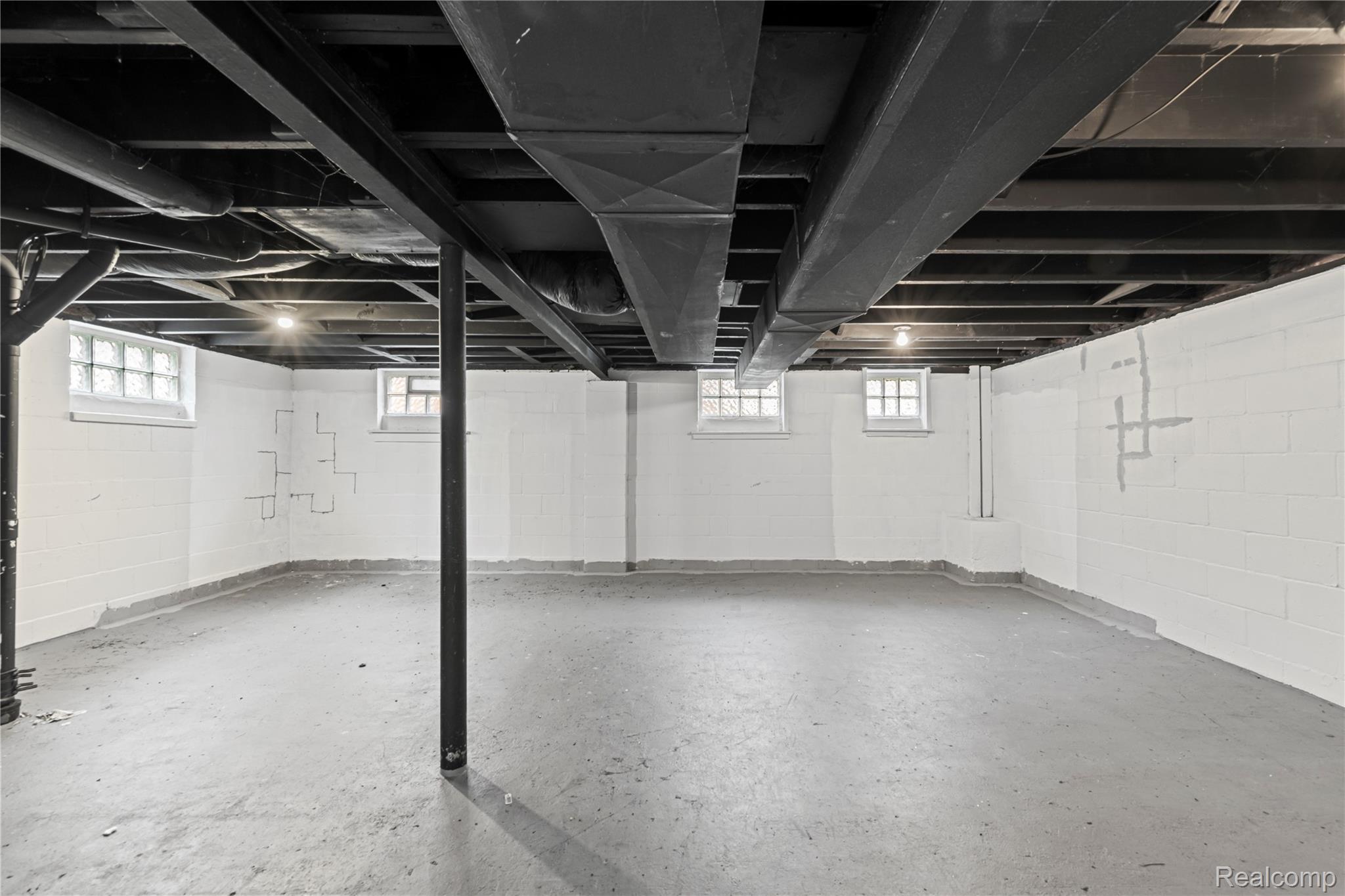 21137 Curie Avenue
