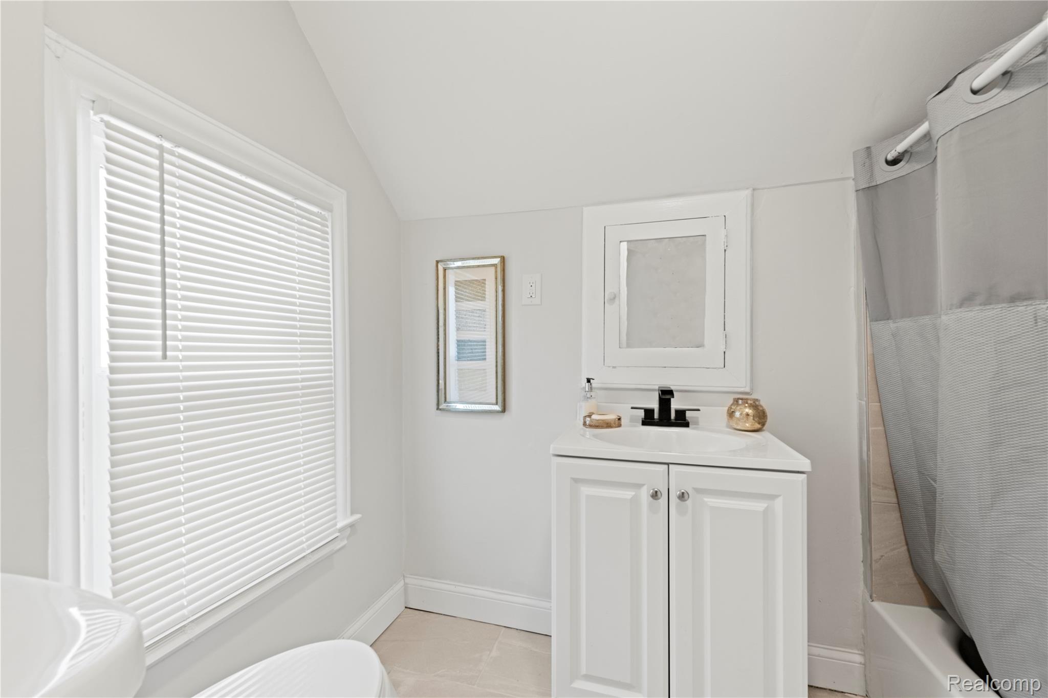 17214 Wildemere Street