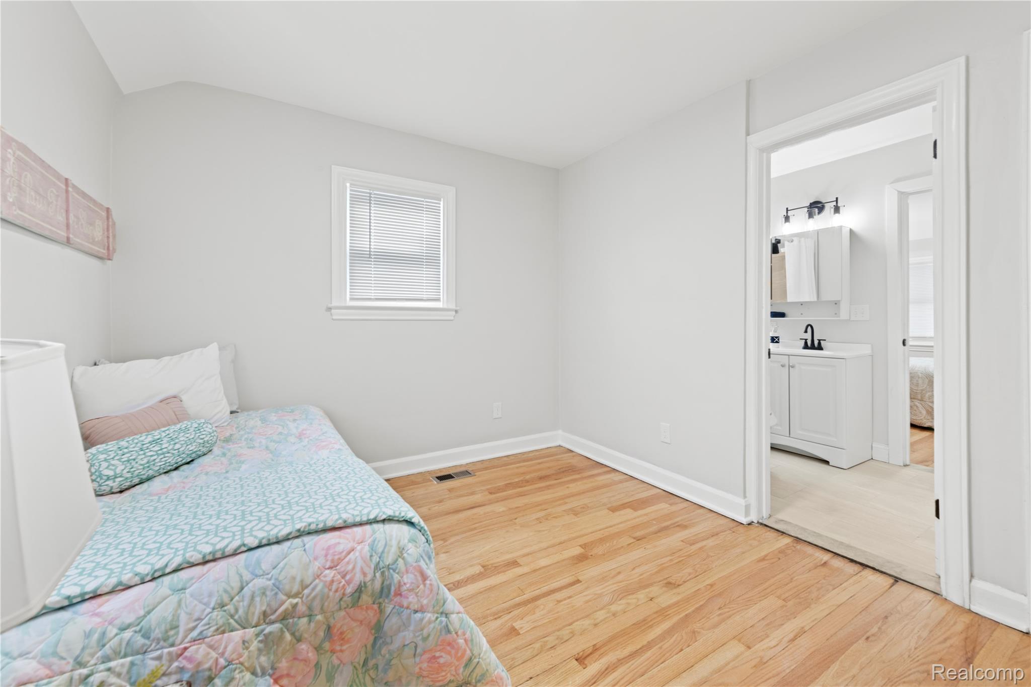 17214 Wildemere Street