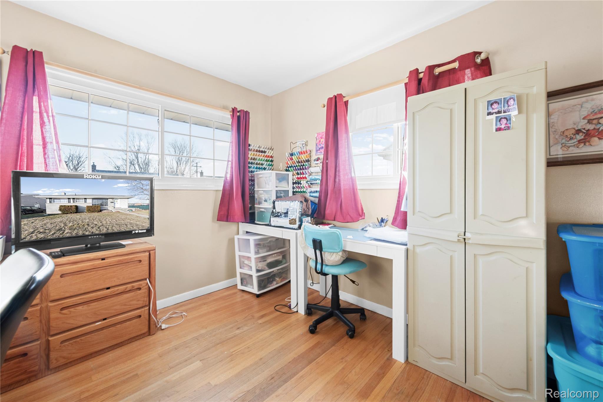 27616 Sheridan Street