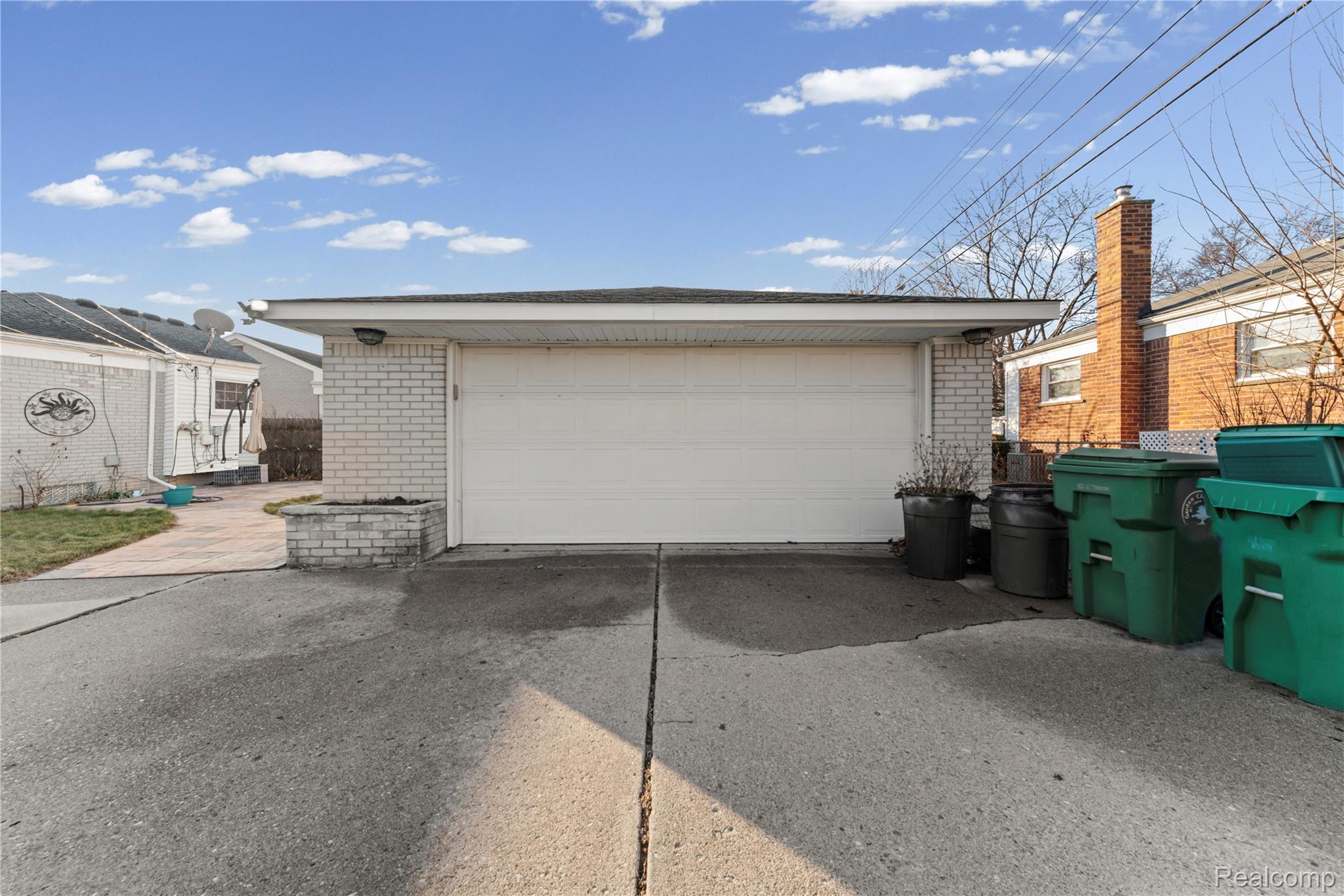 27616 Sheridan Street