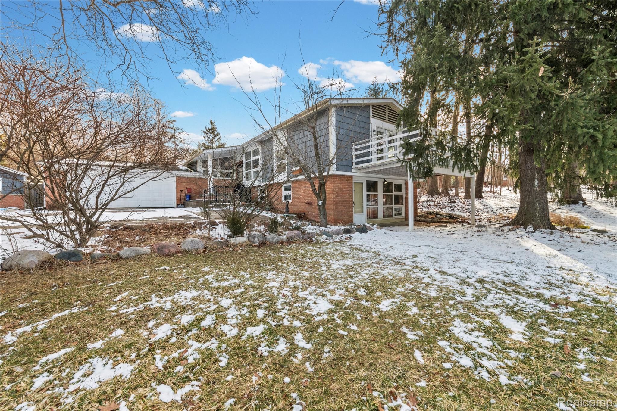 32998 Biddestone Lane