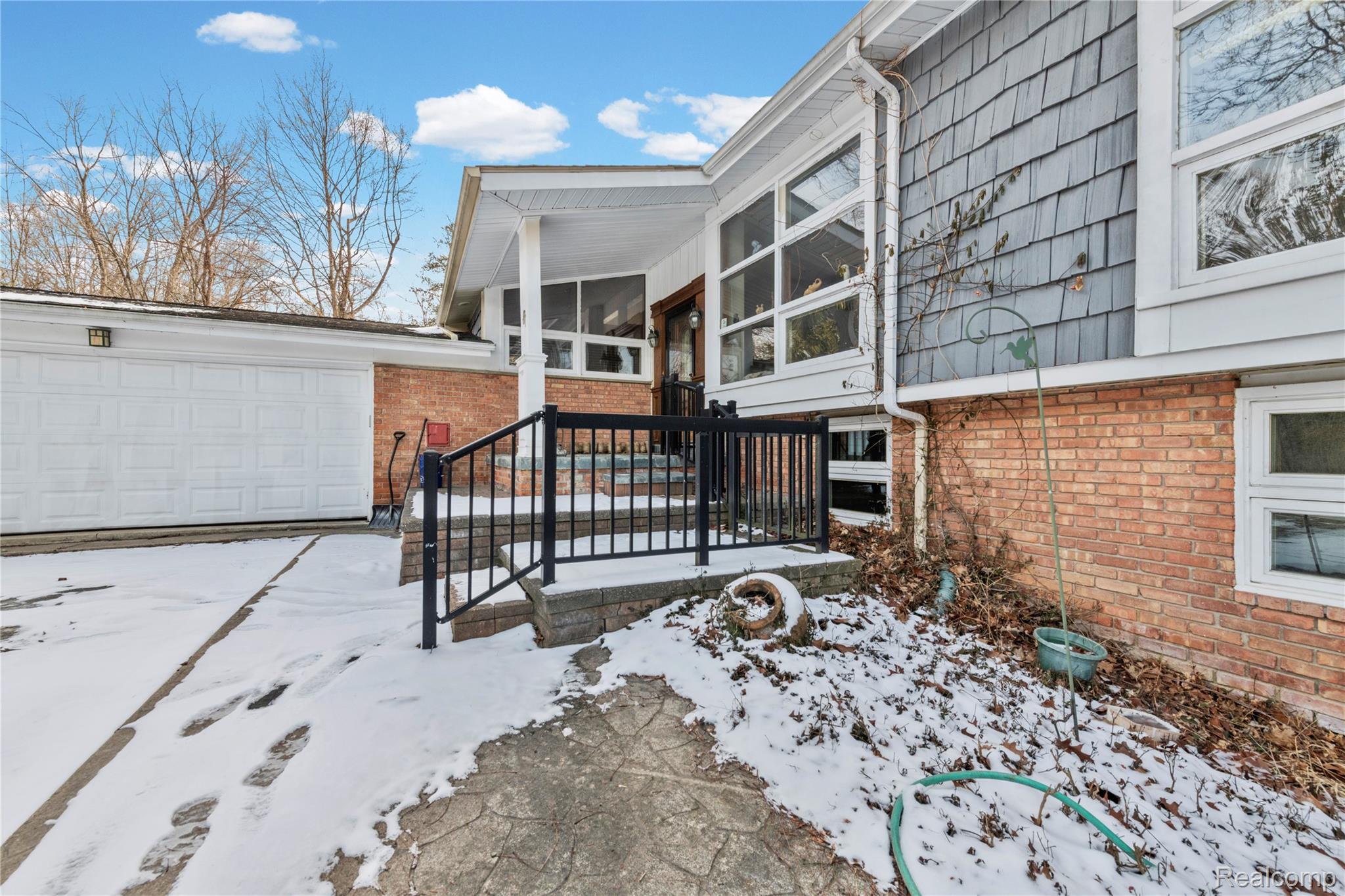 32998 Biddestone Lane