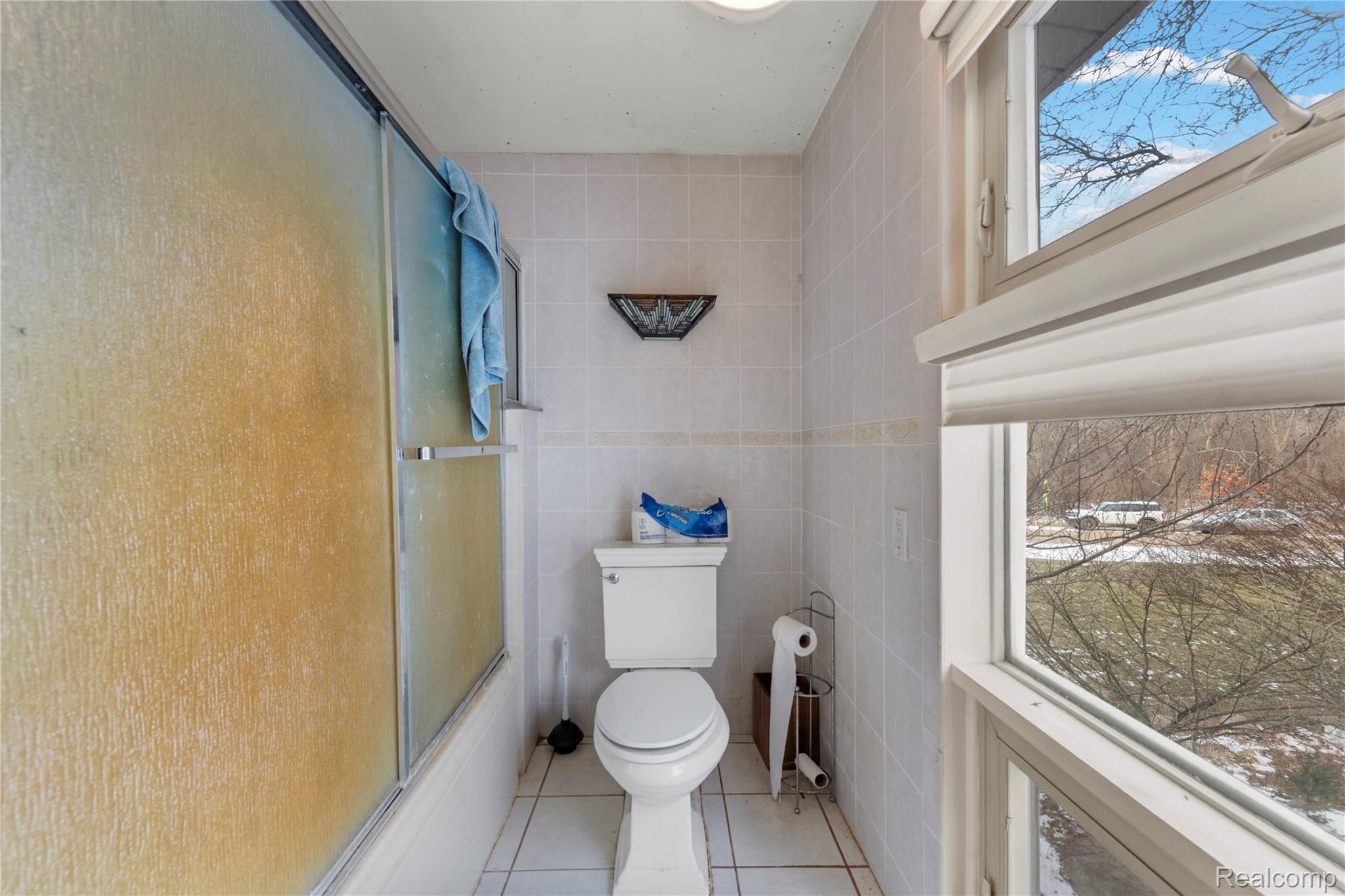 32998 Biddestone Lane