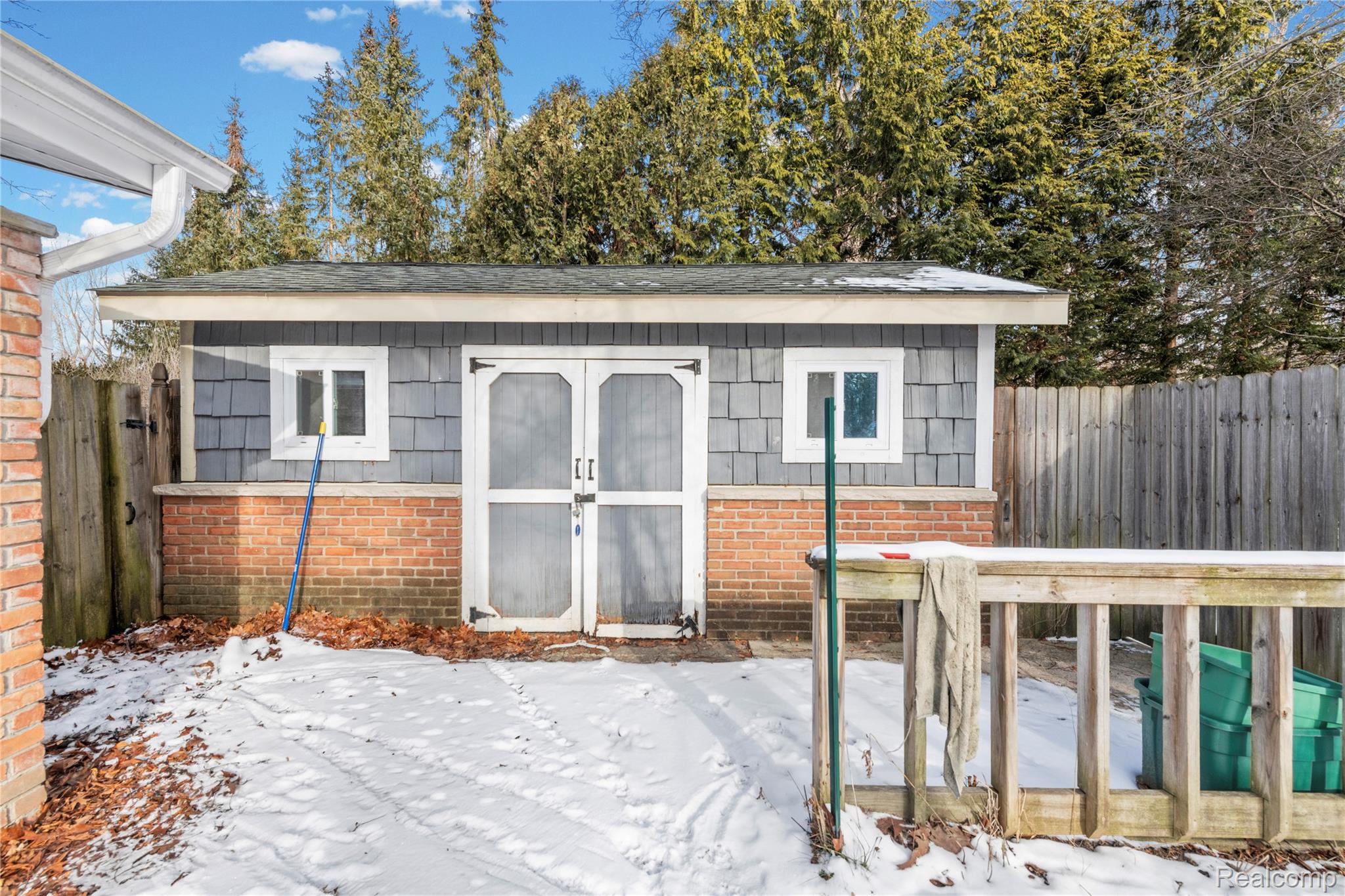 32998 Biddestone Lane