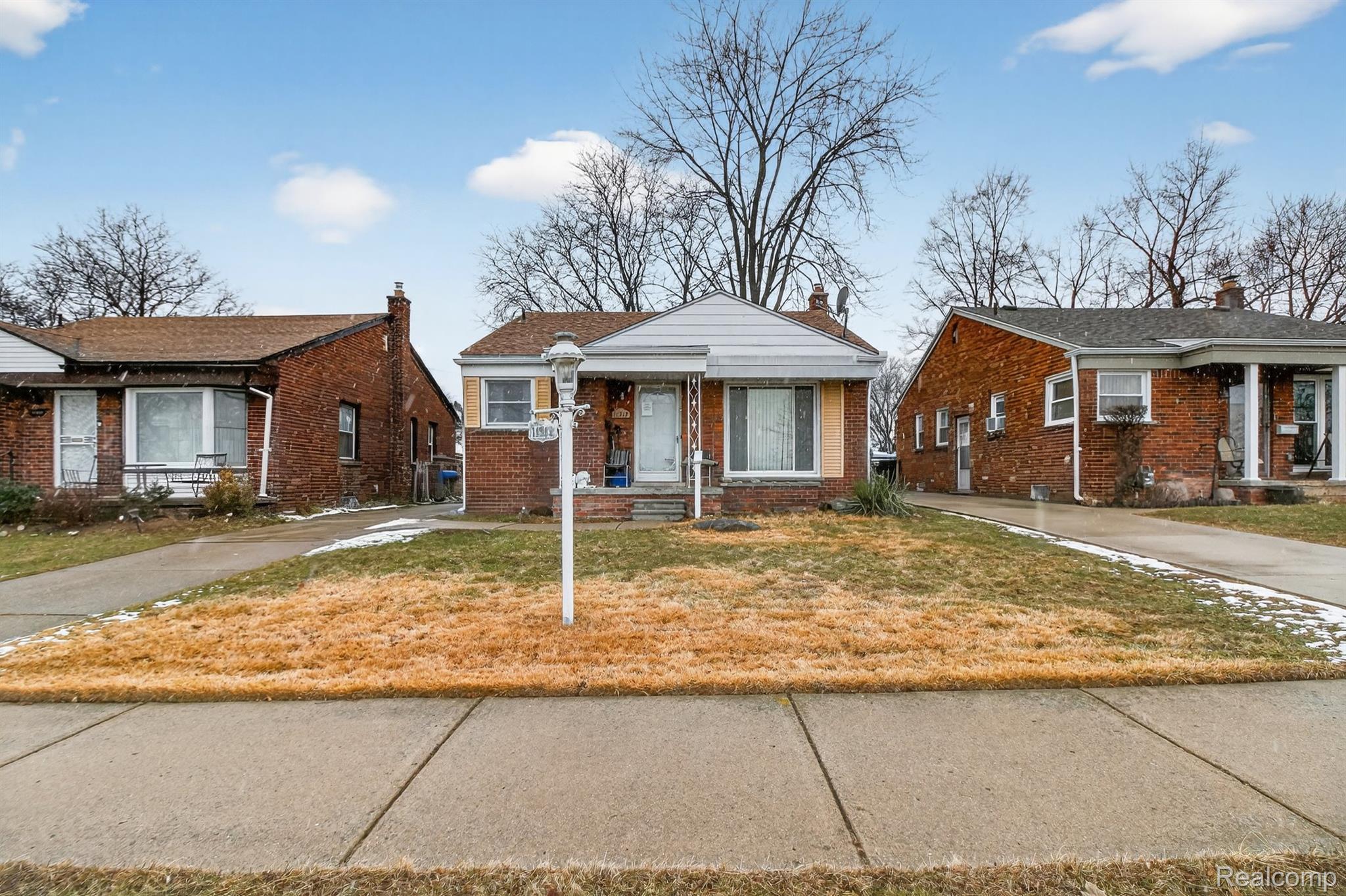 11319 Woodbine