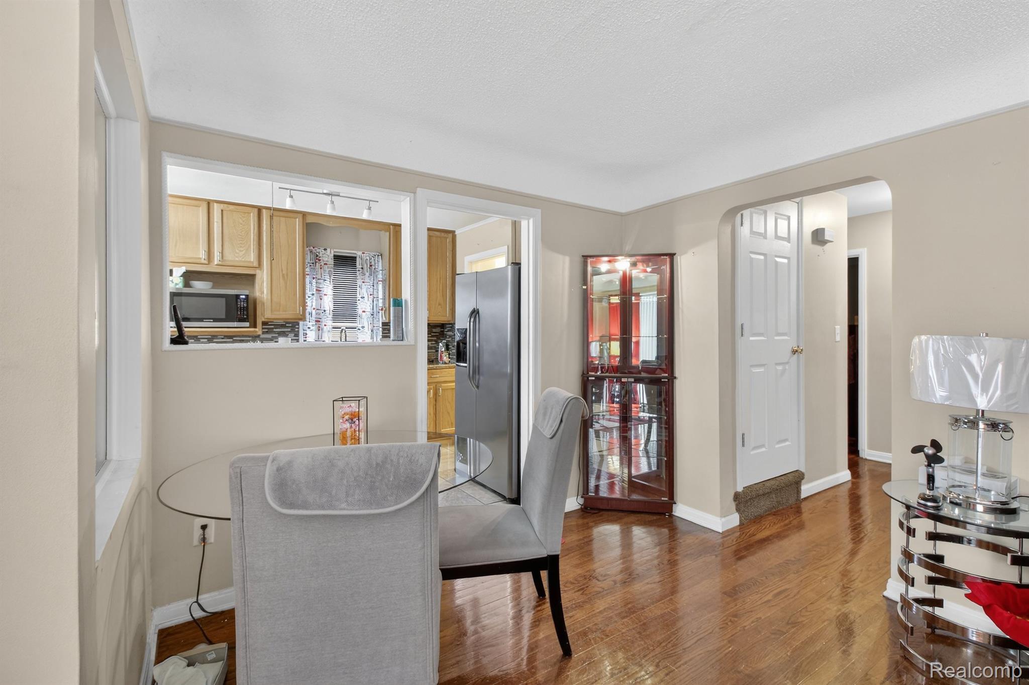 11319 Woodbine
