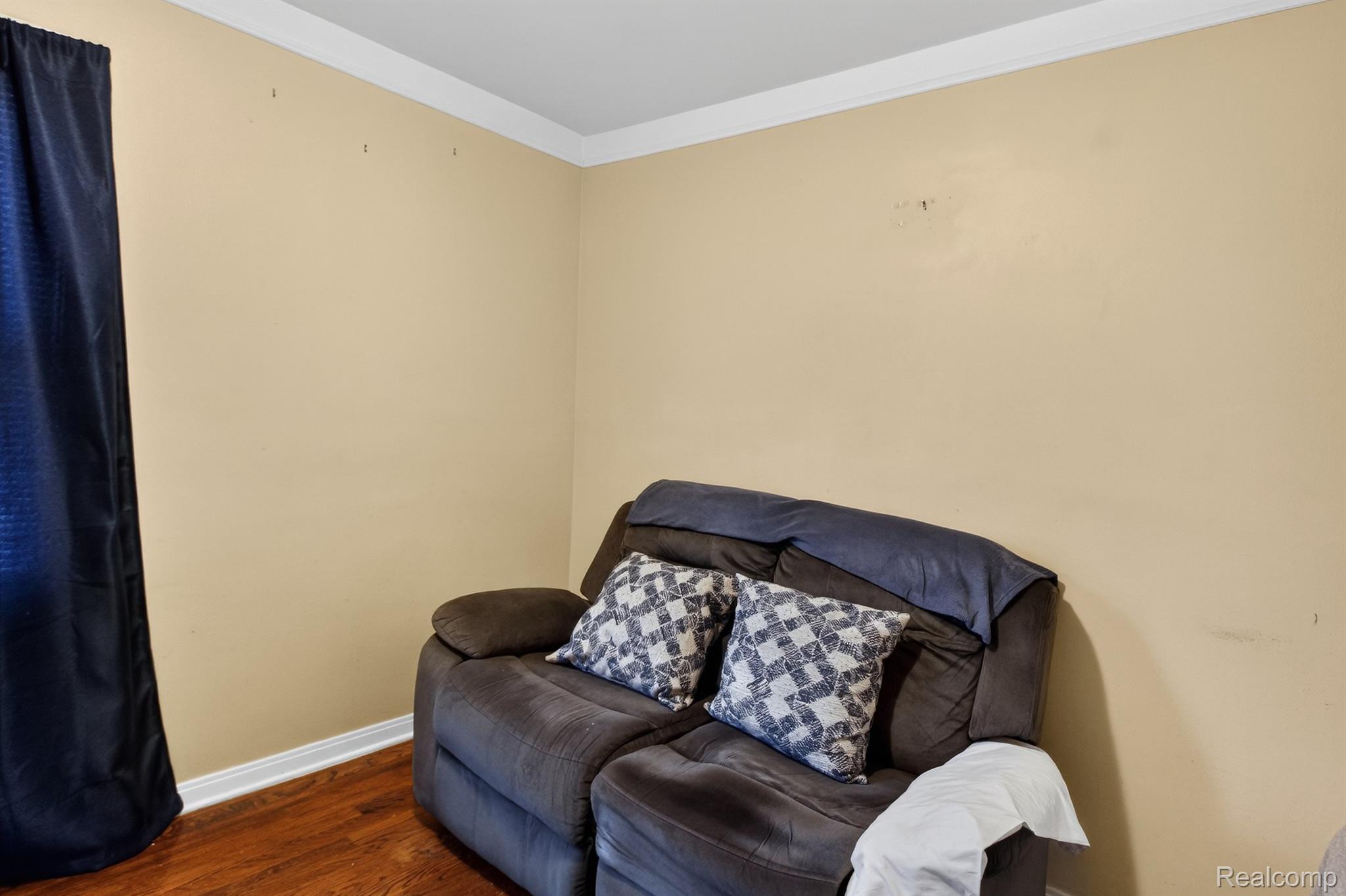 11319 Woodbine