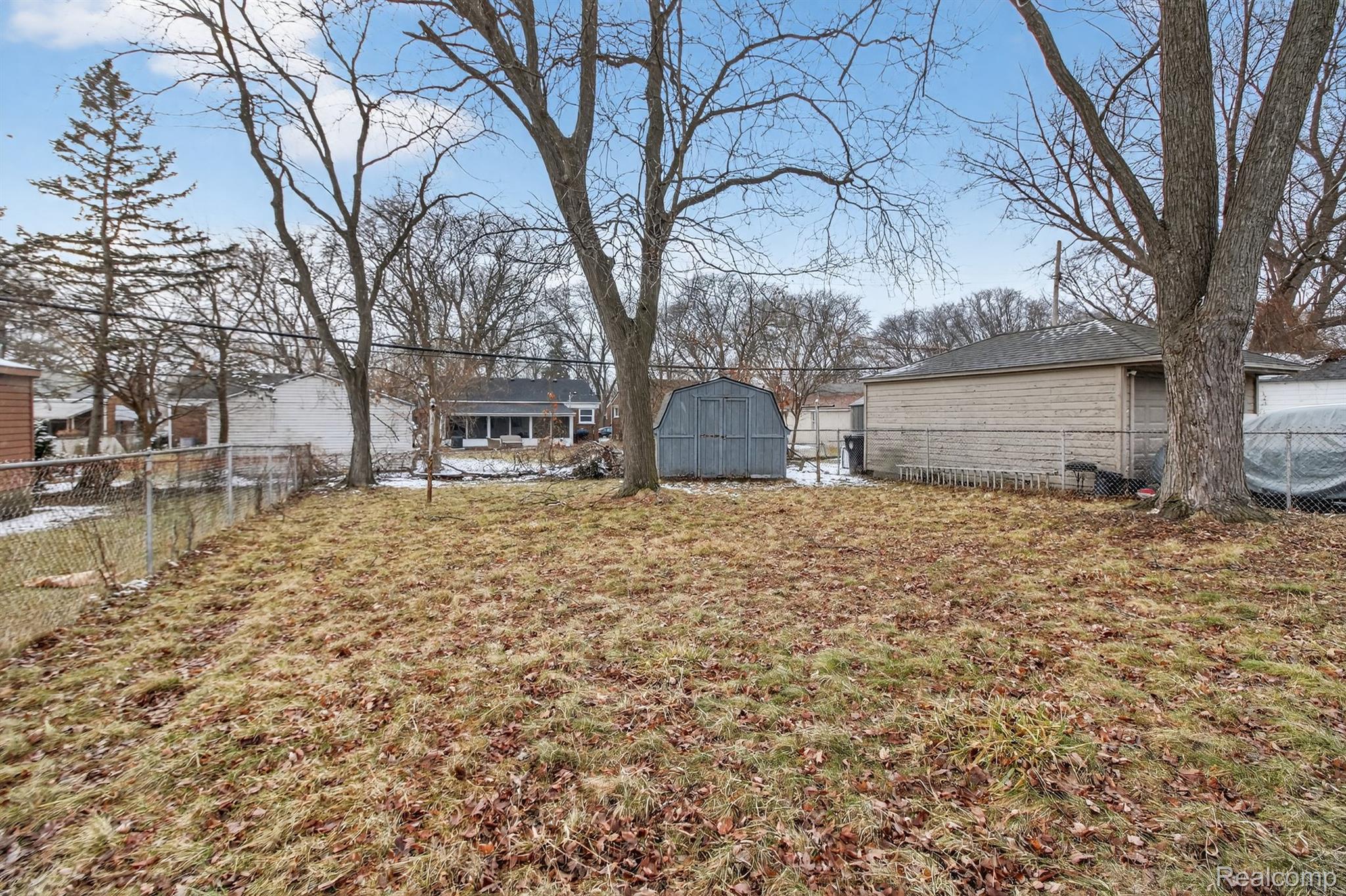 11319 Woodbine