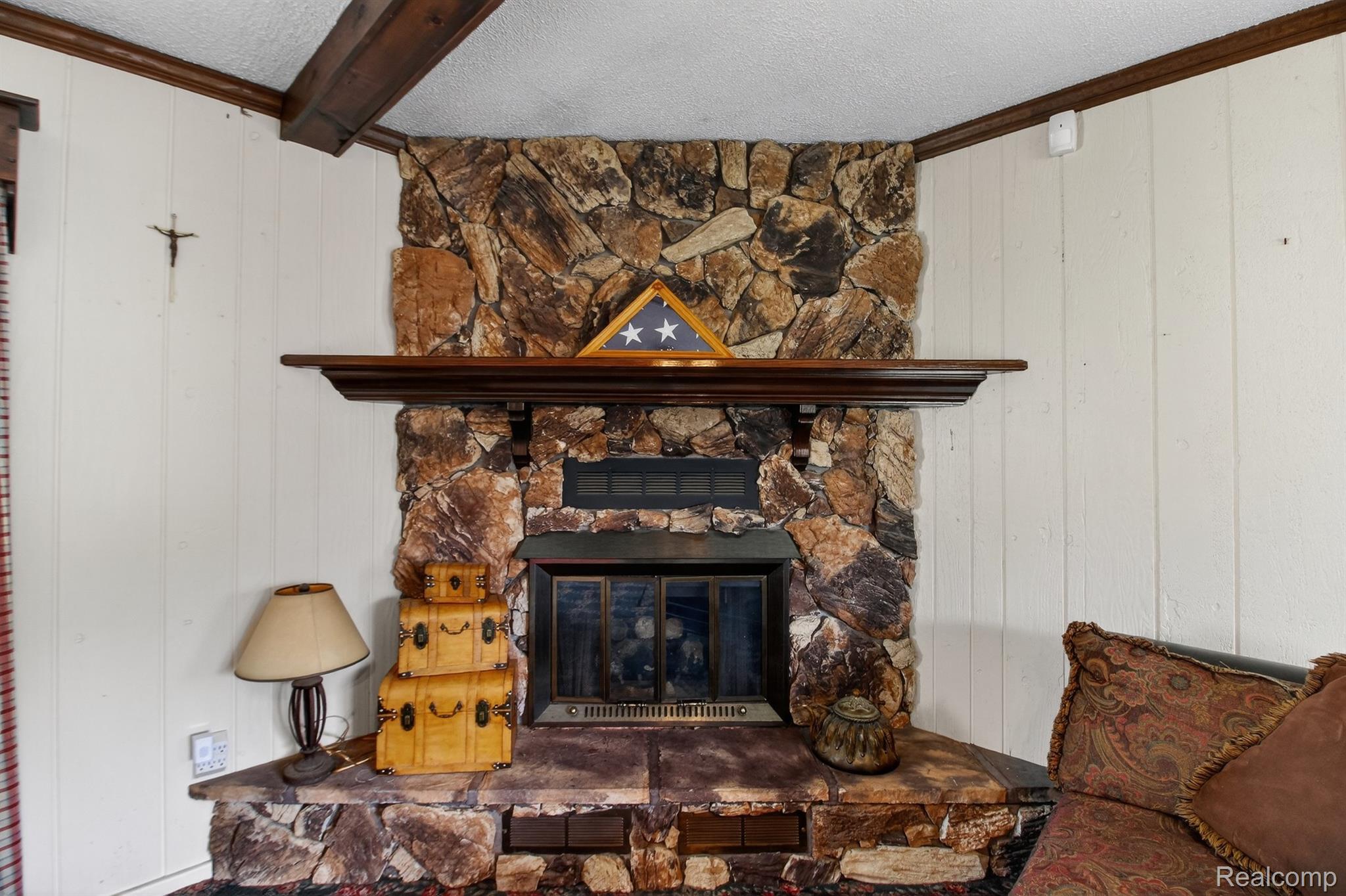 29901 Kelly Road