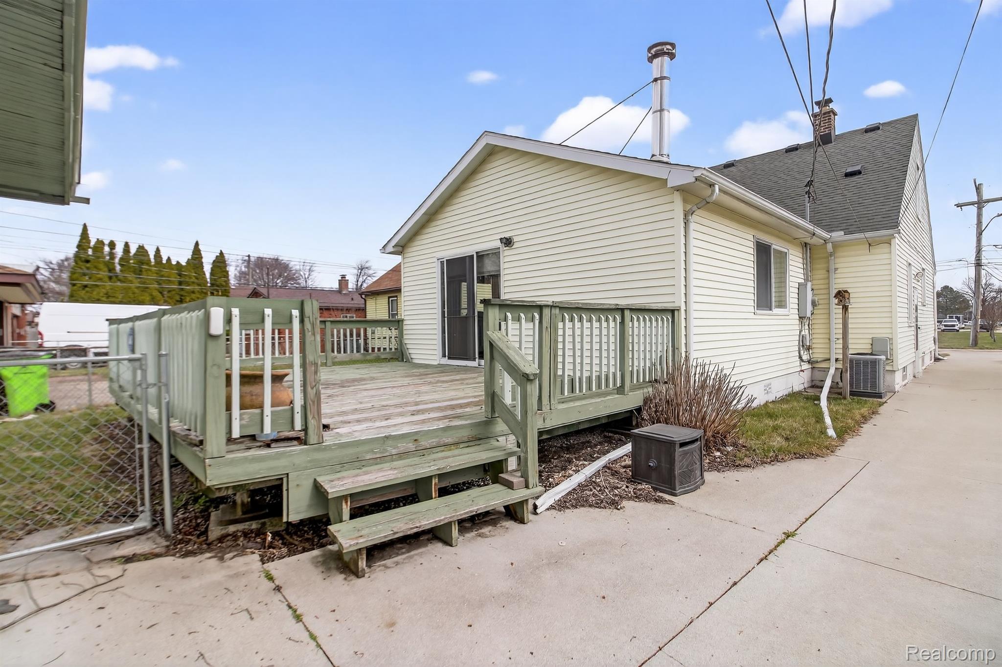 29901 Kelly Road