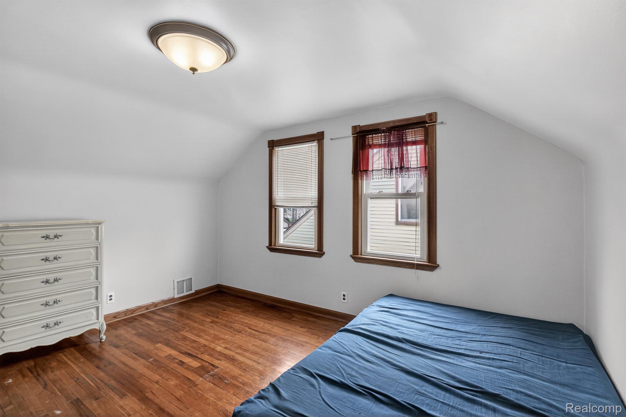 29901 Kelly Road