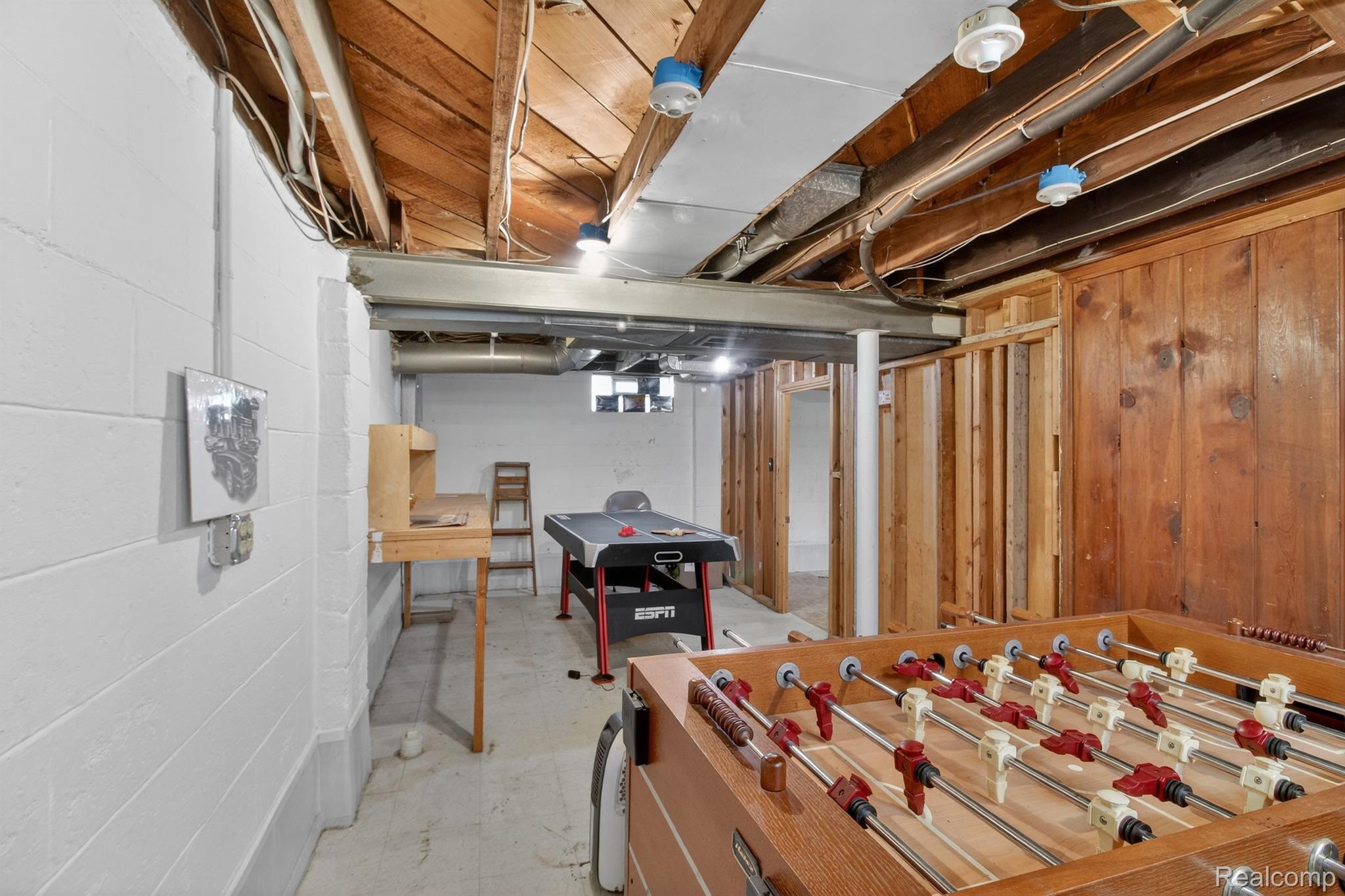 29901 Kelly Road