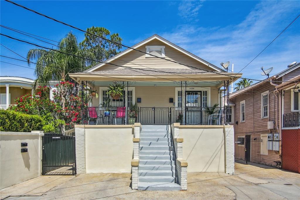 1429 N DERBIGNY Street