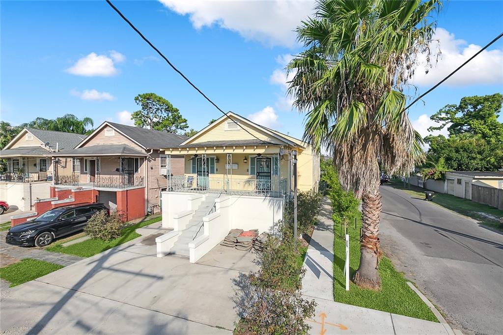 1437 N DERBIGNY Street 1437