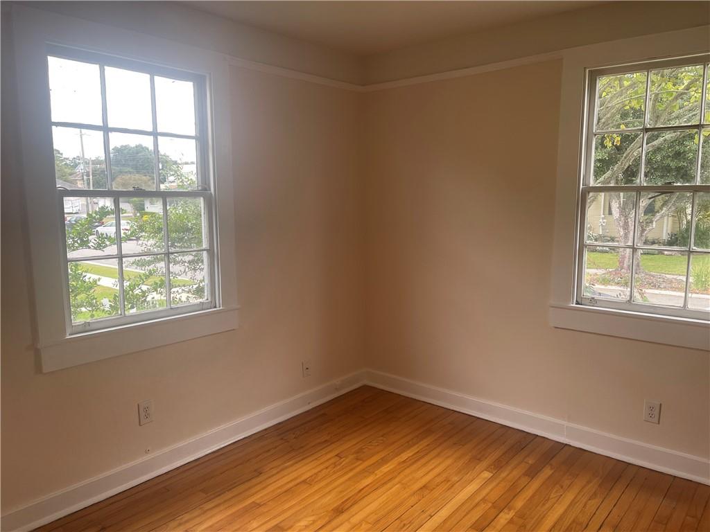 5844 LOUIS XIV Street