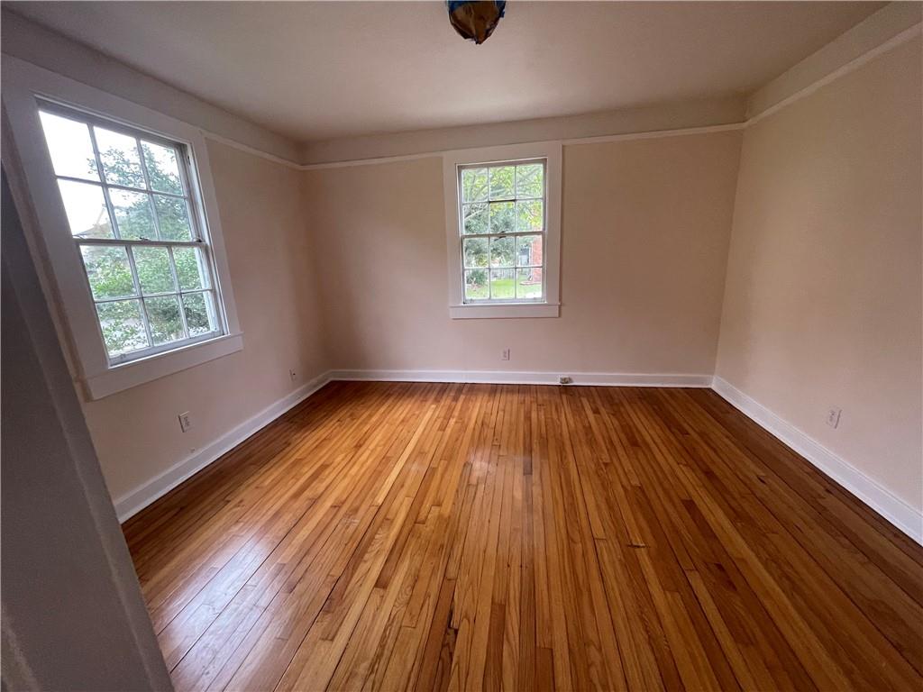 5844 LOUIS XIV Street