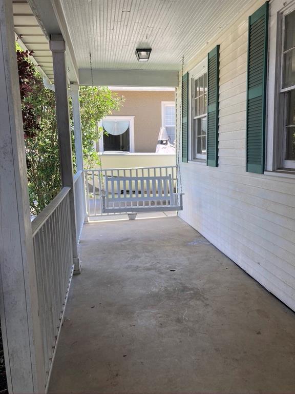 5844 LOUIS XIV Street