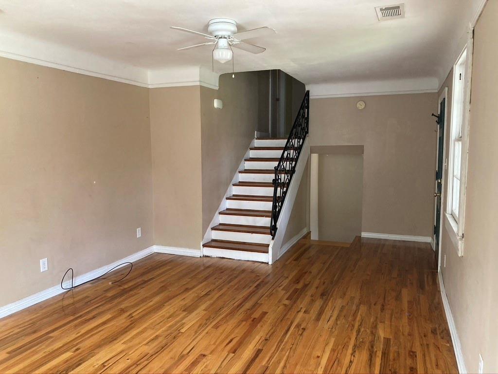 5844 LOUIS XIV Street
