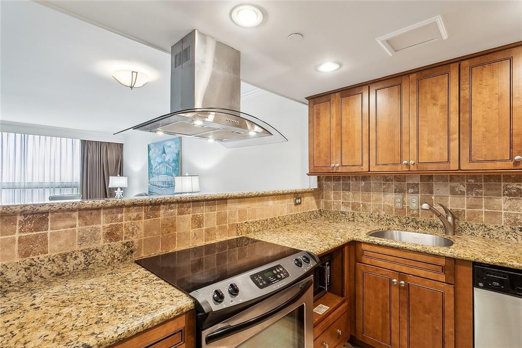 2100 SAINT CHARLES Avenue 9E