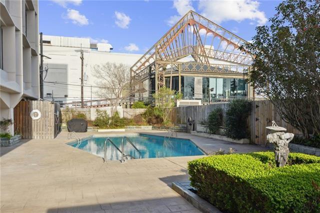 2100 SAINT CHARLES Avenue 9E