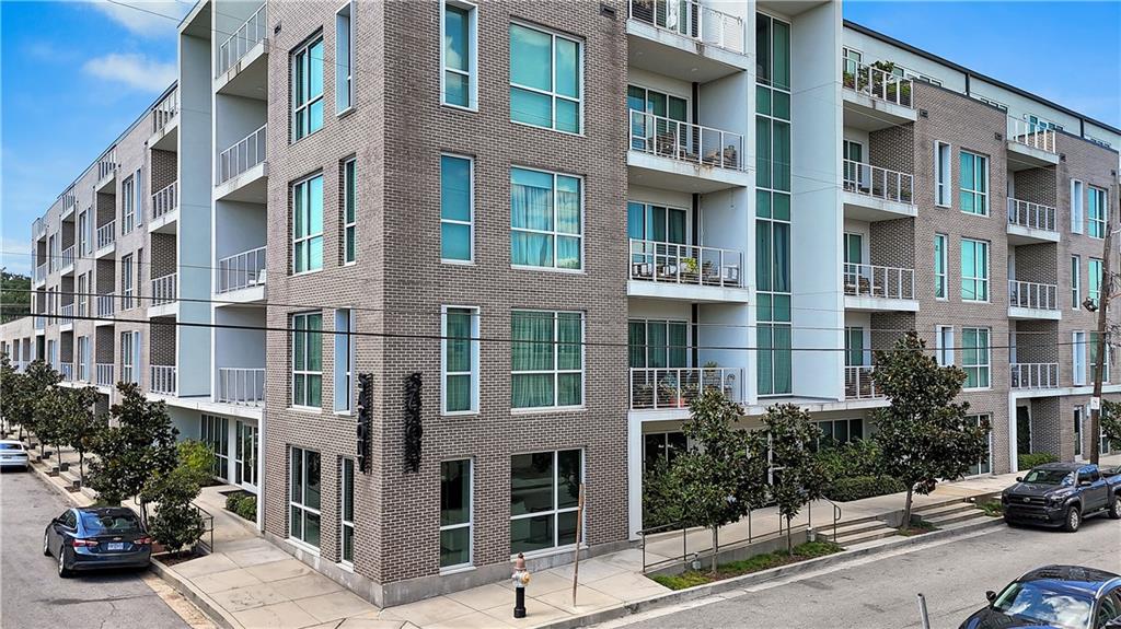 900 BARTHOLOMEW Street 320