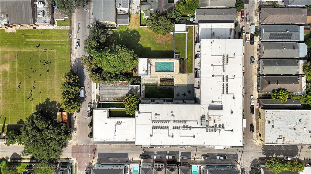 900 BARTHOLOMEW Street 320