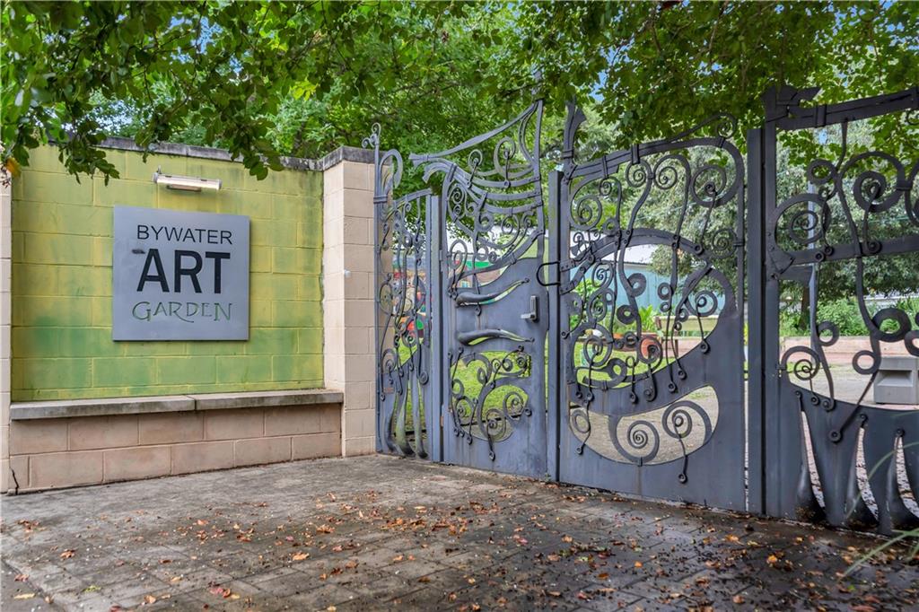 900 BARTHOLOMEW Street 320