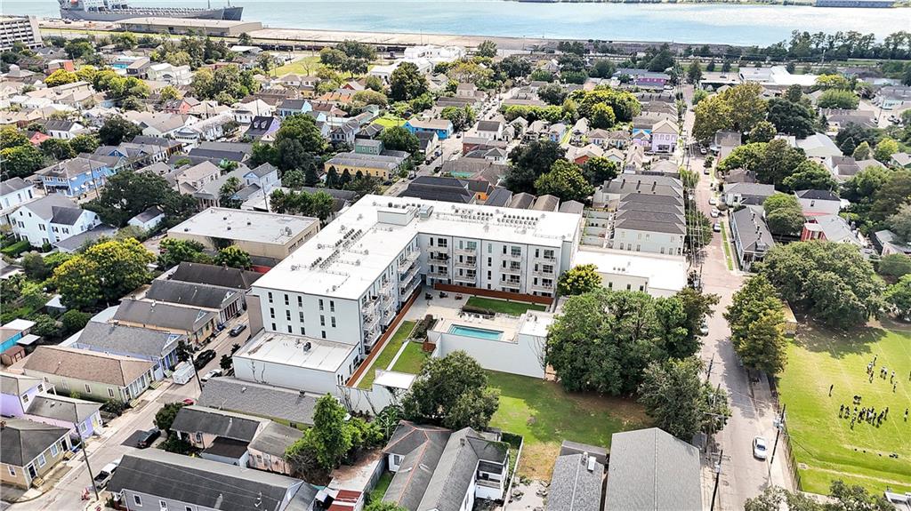 900 BARTHOLOMEW Street 320