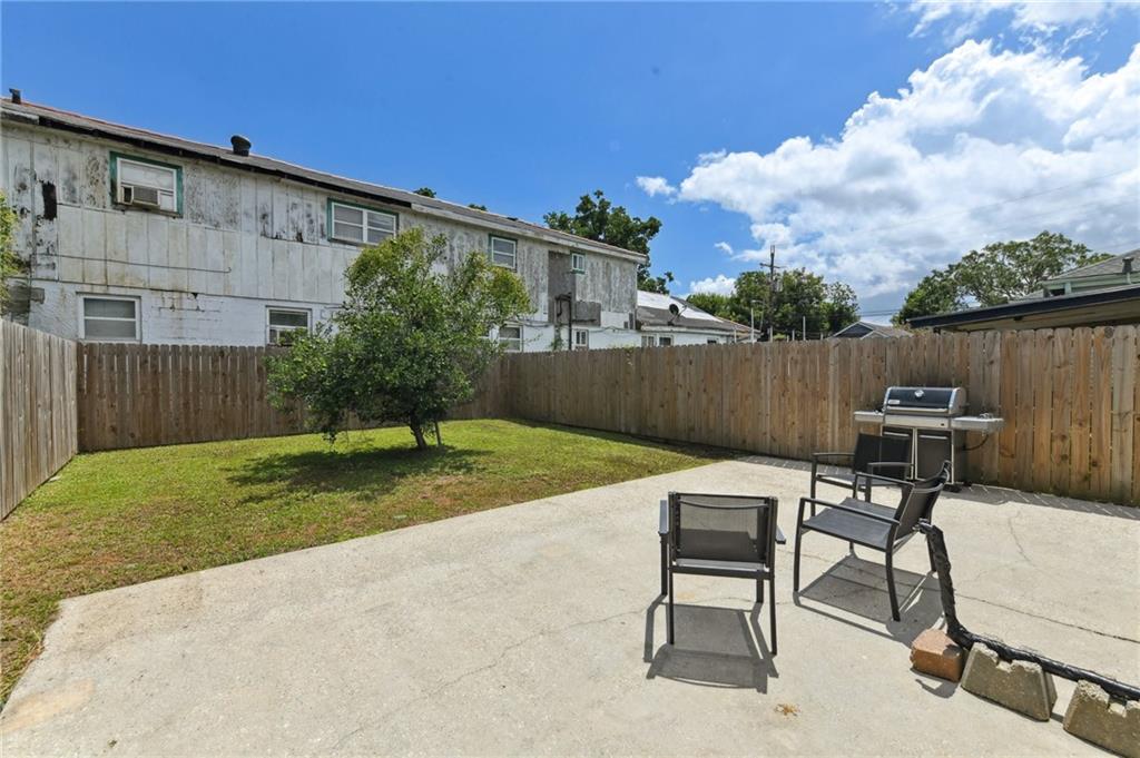 8911 EDINBURGH Drive