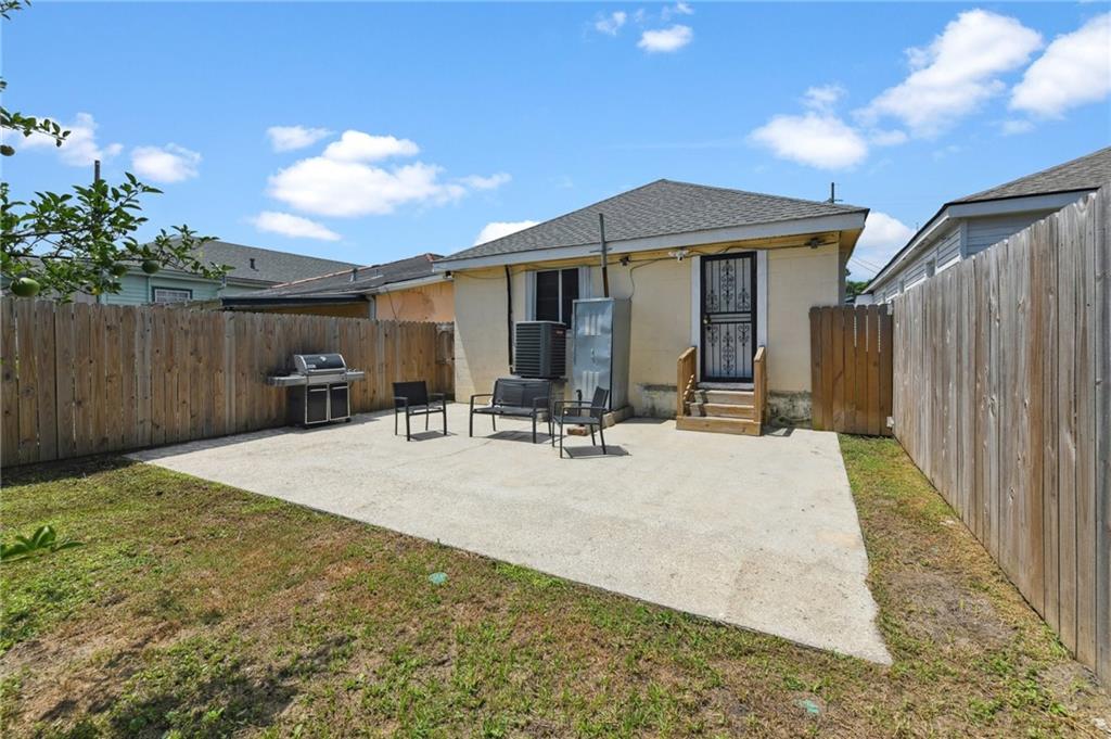 8911 EDINBURGH Drive