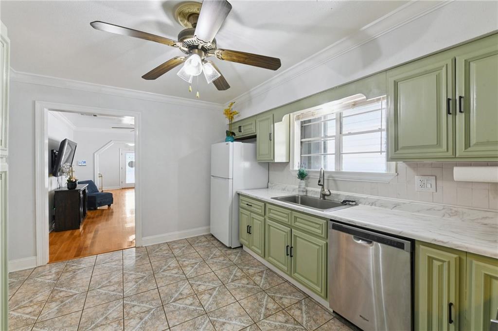 8911 EDINBURGH Drive