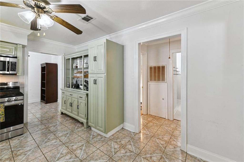 8911 EDINBURGH Drive