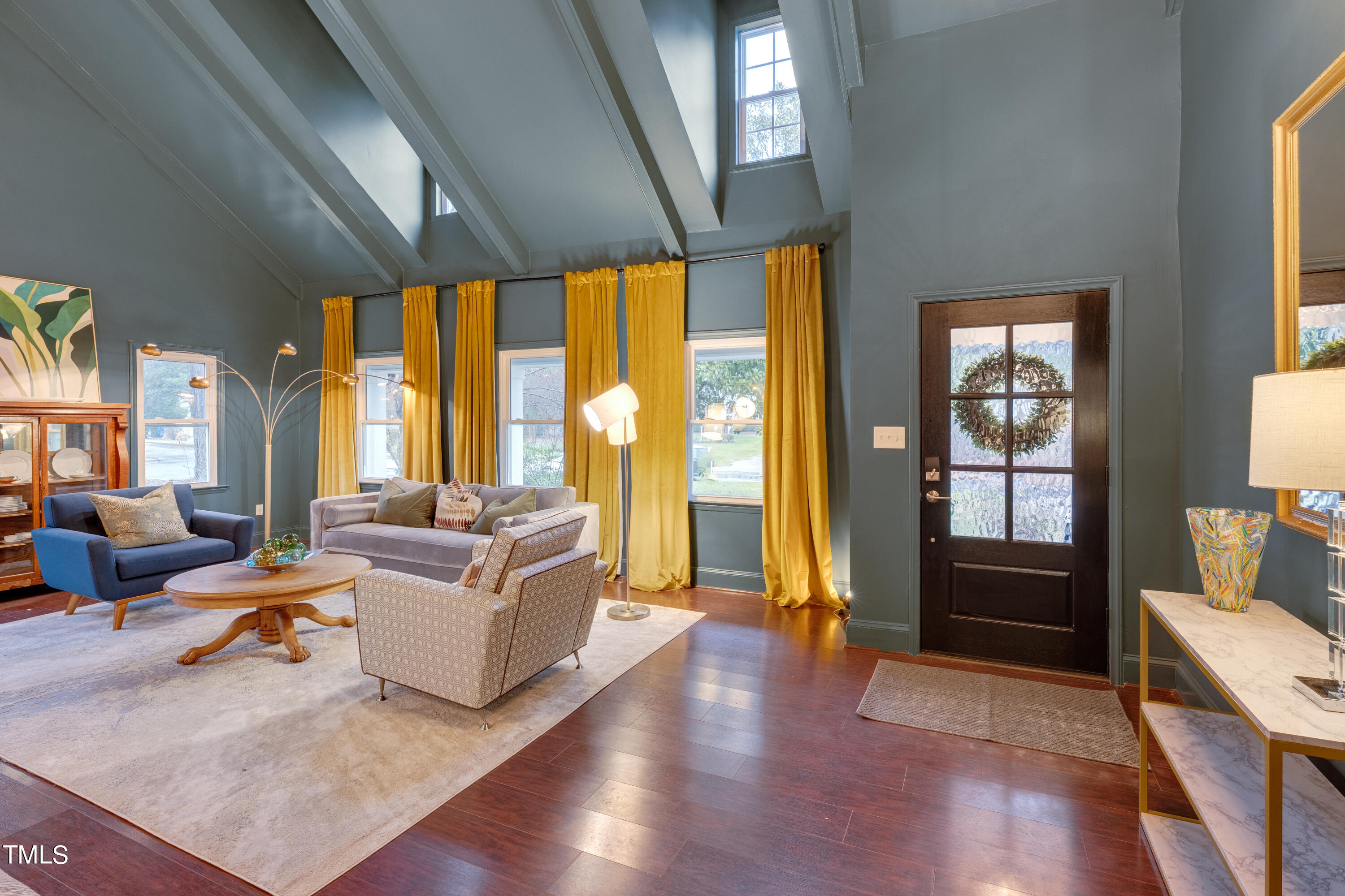 904 Plateau Lane