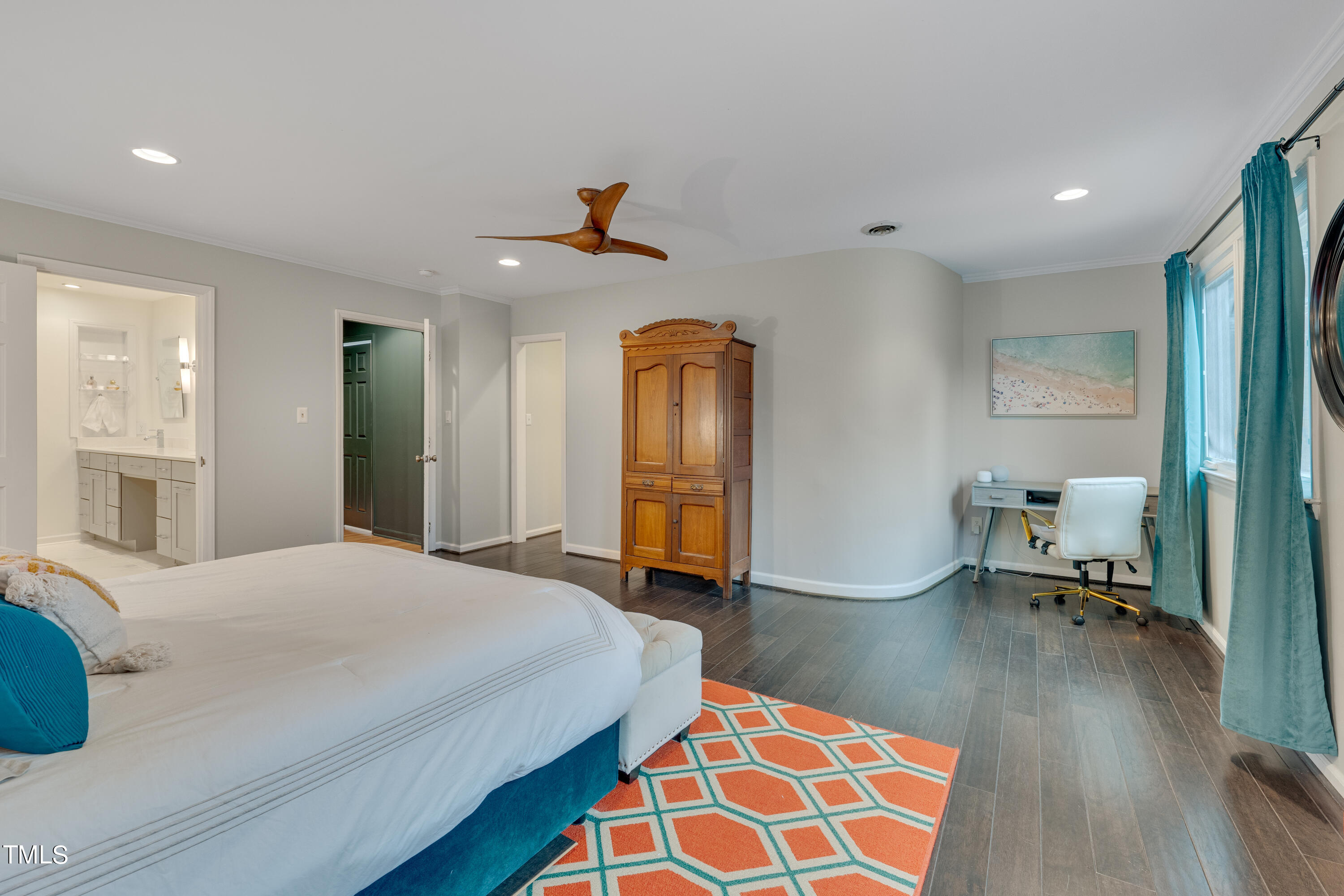 904 Plateau Lane