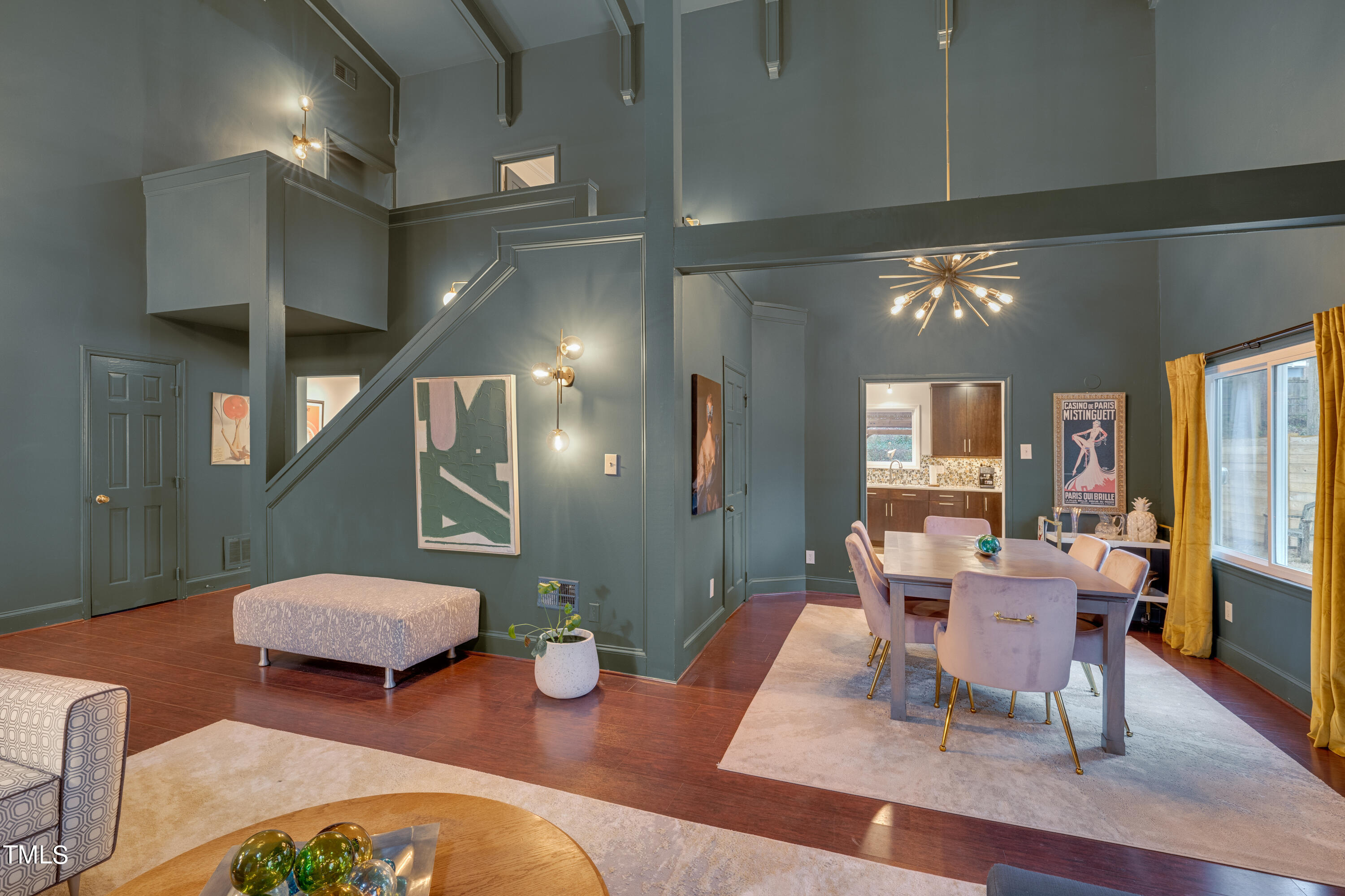 904 Plateau Lane