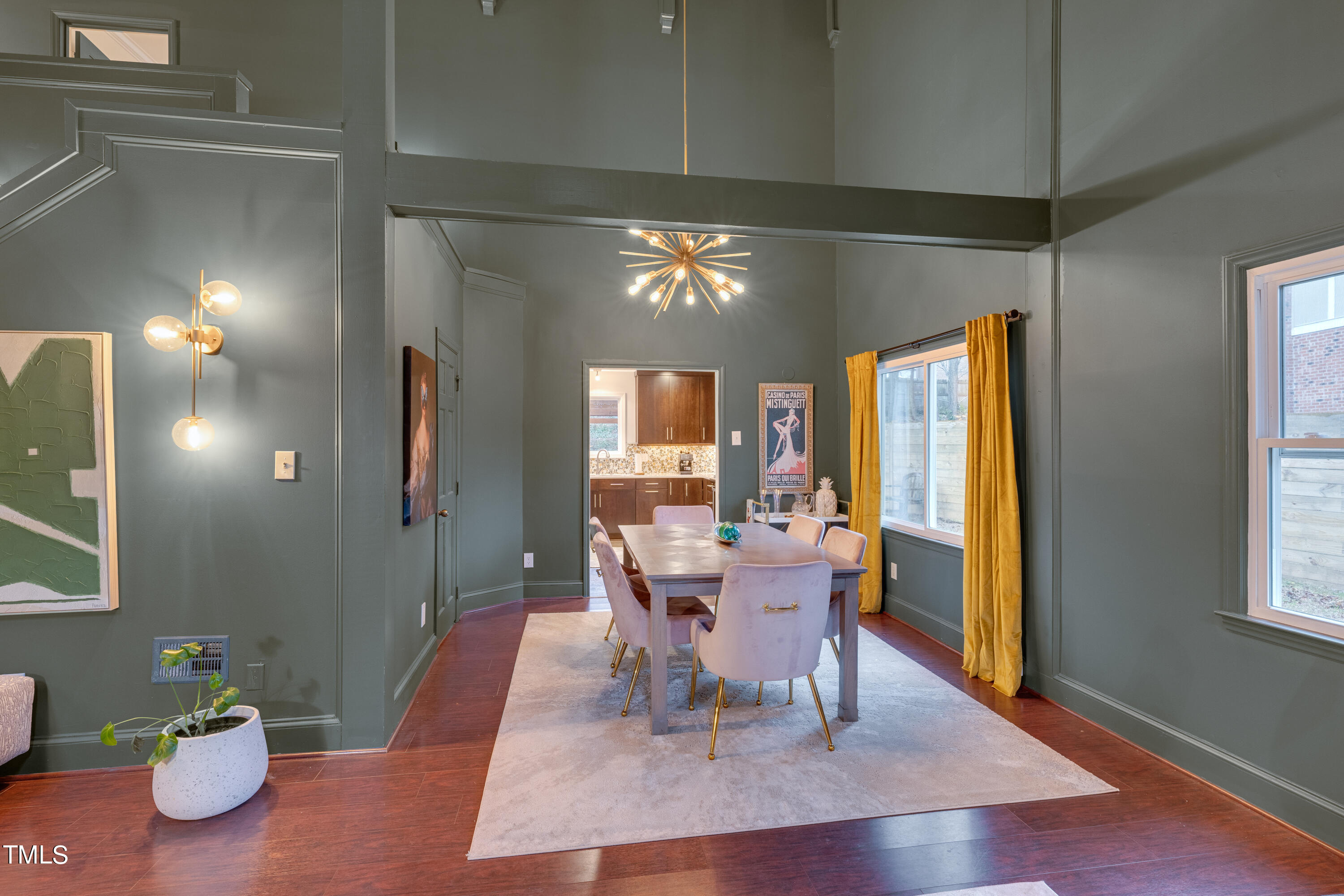 904 Plateau Lane